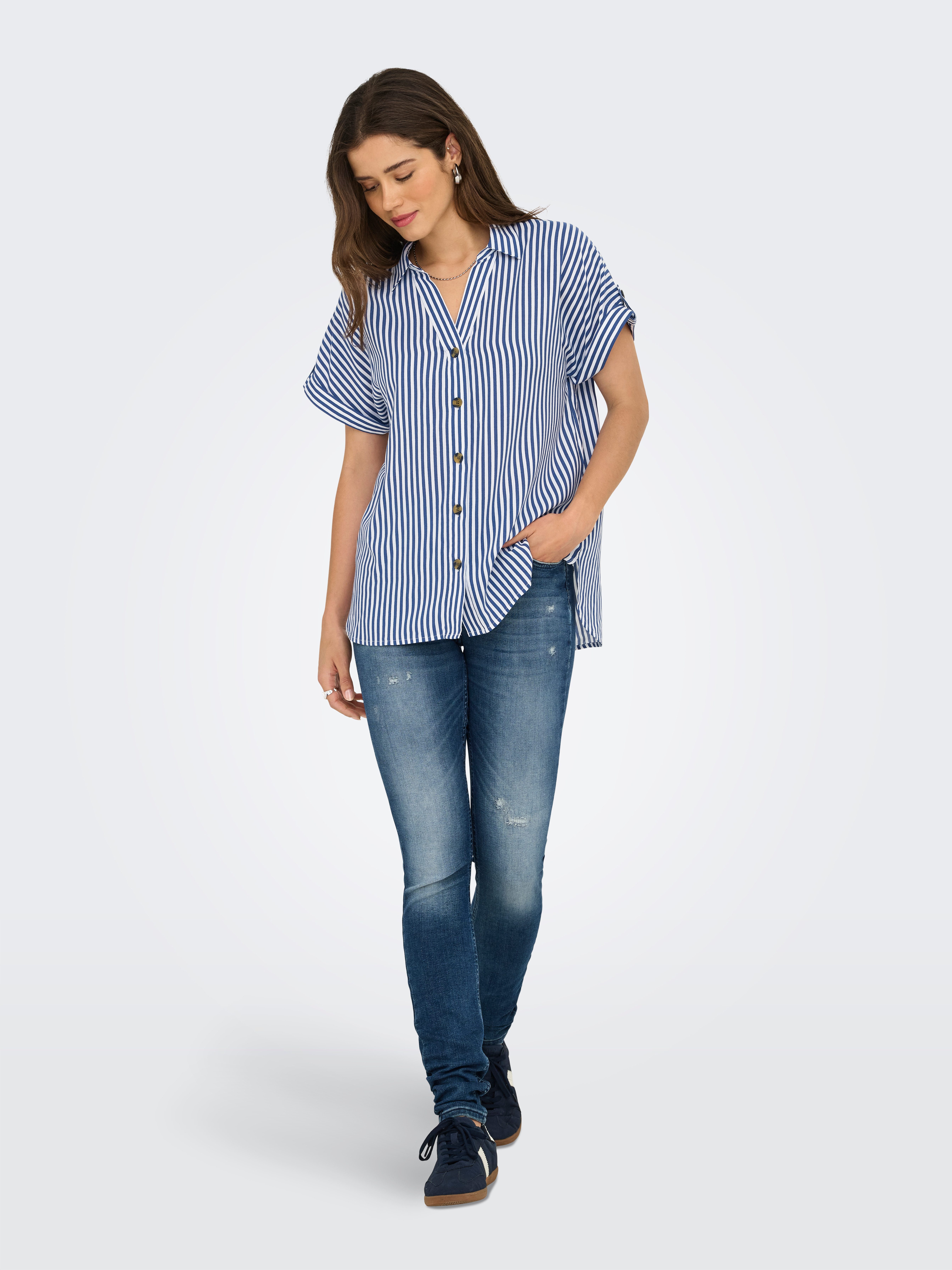 Only Blouse met korte mouwen ONLYASMIN SHIRT S/S WVN NOOS
