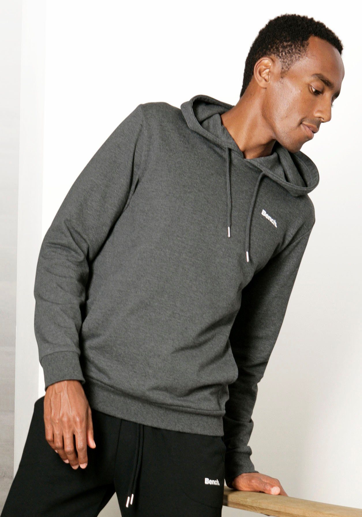 Bench. Loungewear Hoodie Sweatshirt met capuchon en zijzakken, katoenmix