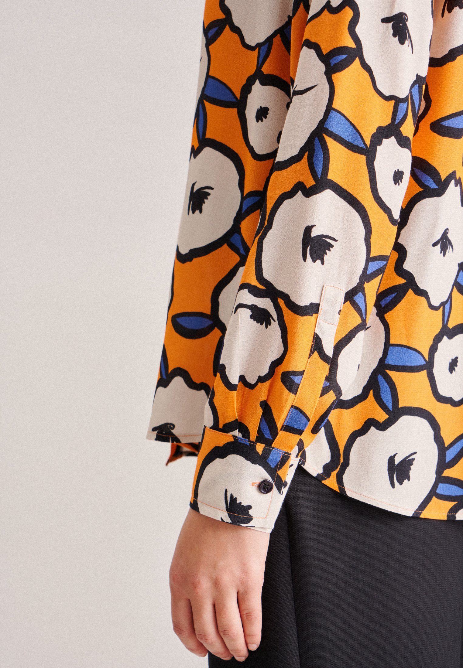 seidensticker Blouse met kraagstrik Zwarte roos Lange mouwen kraag print