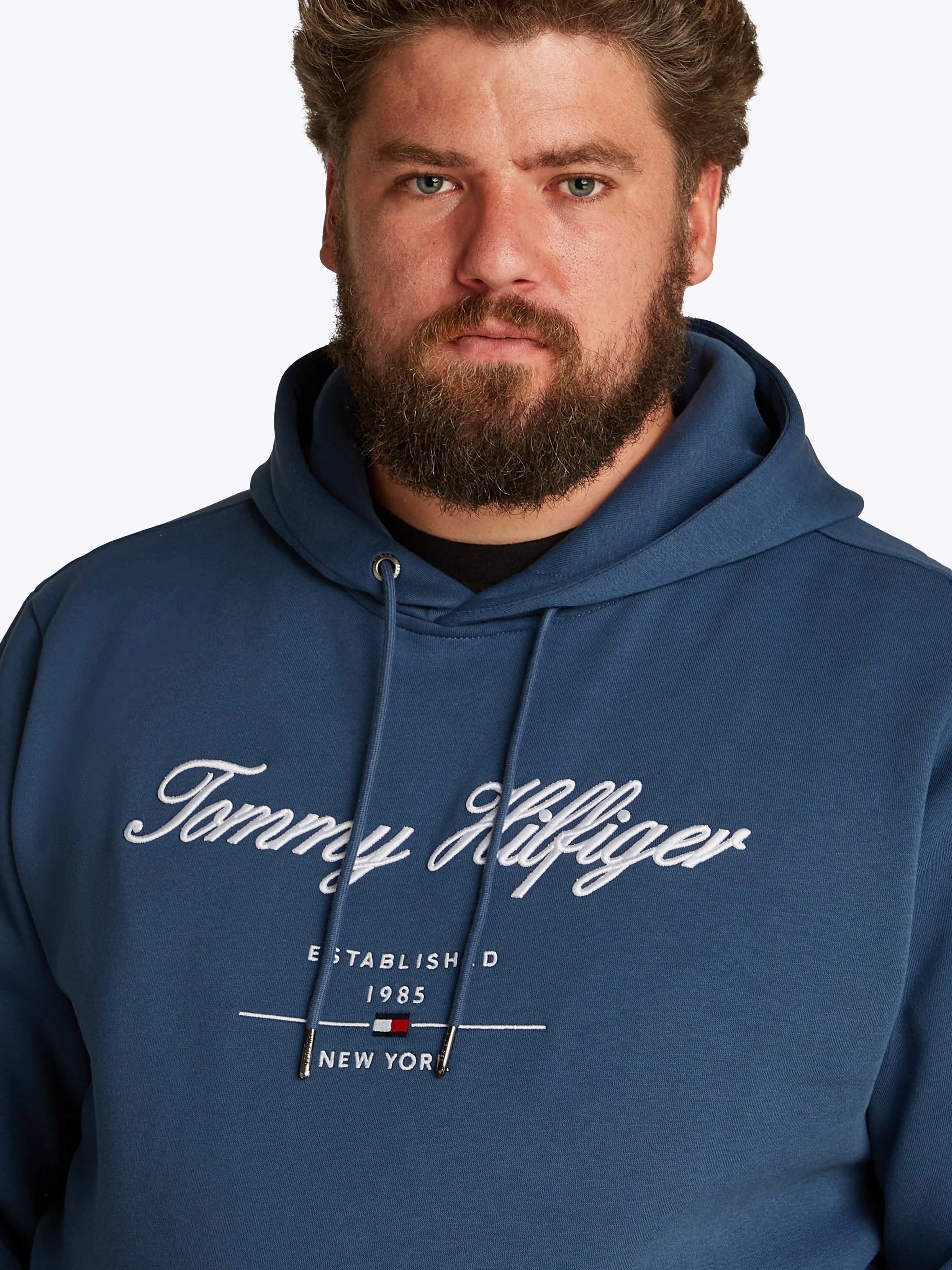 Tommy Hilfiger Sweatshirt BT-SCRIPT LOGO HOODY-B in grote maten, logoborduring