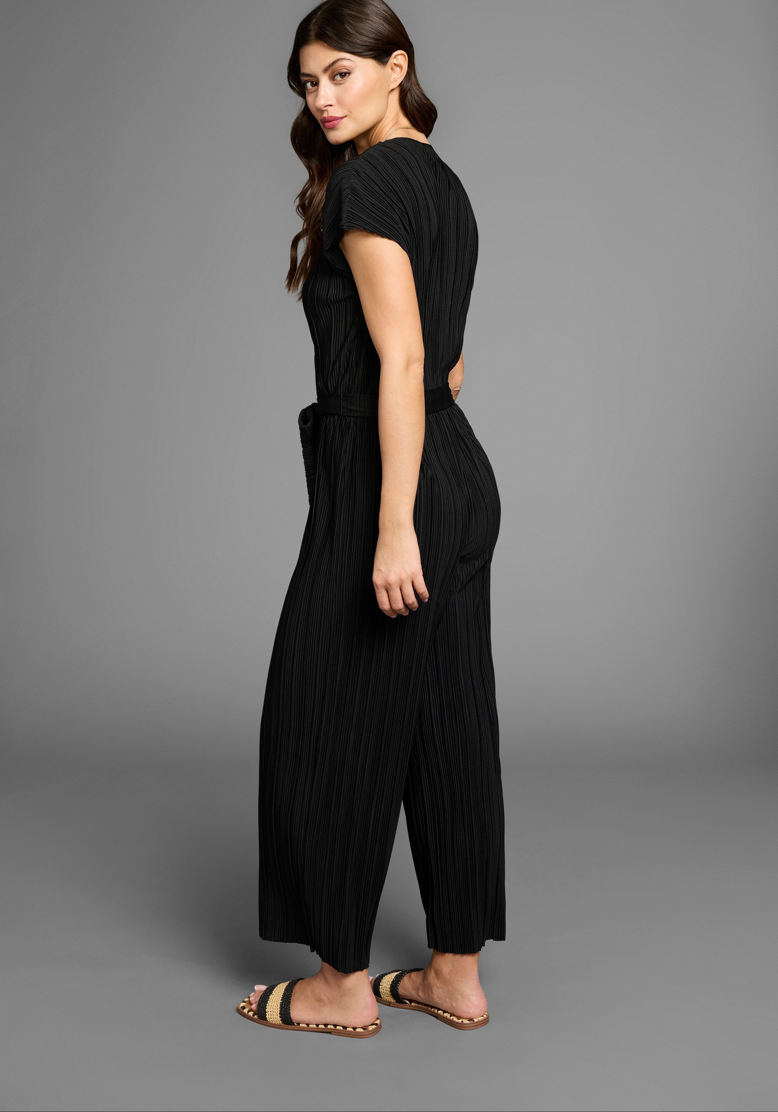 Laura Scott Jumpsuit met geweldige plissé-effect