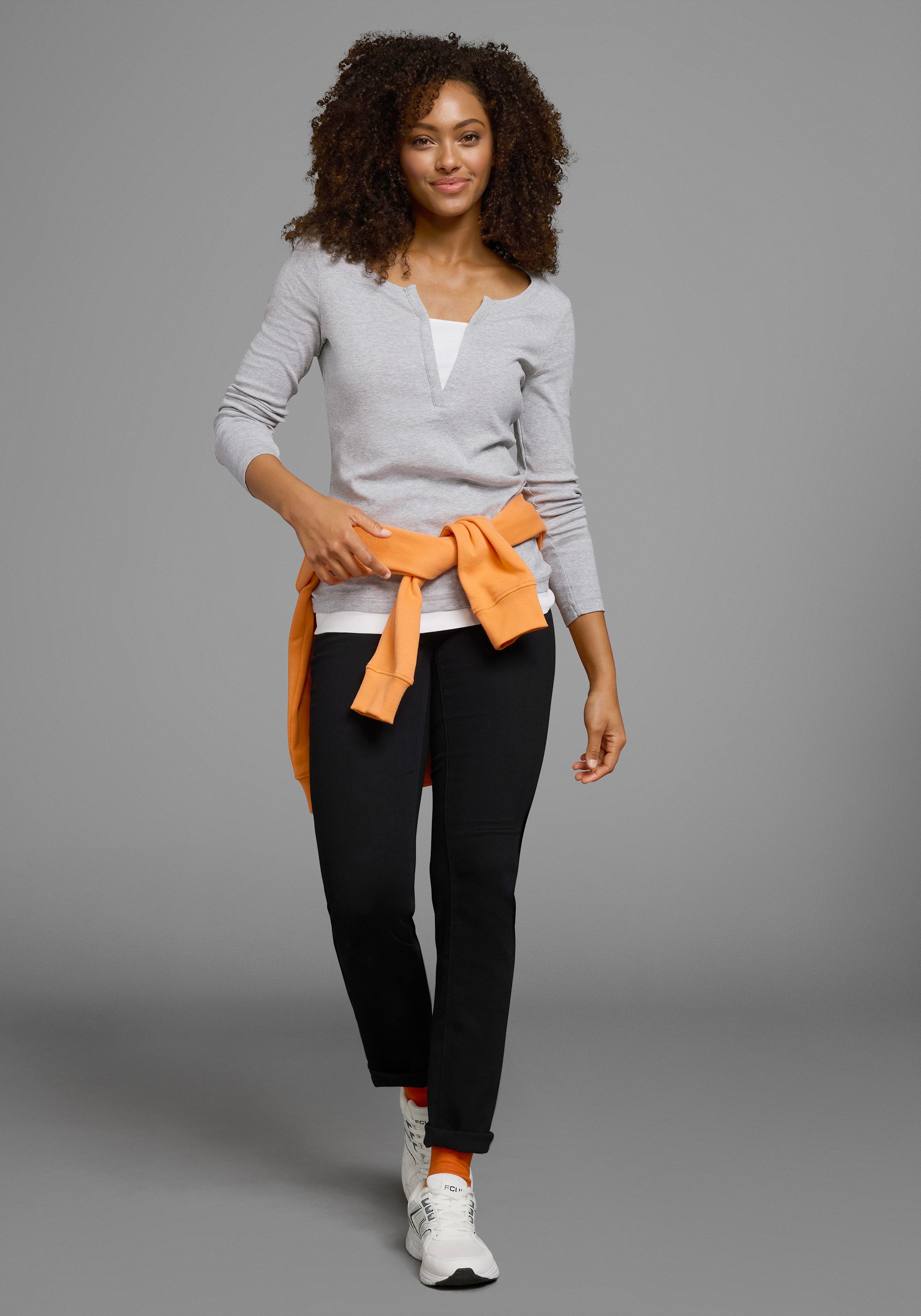 Flashlights 2-in-1-shirt met lange mouwen figuurvolgende pasvorm, ronde hals, elastisch materiaal