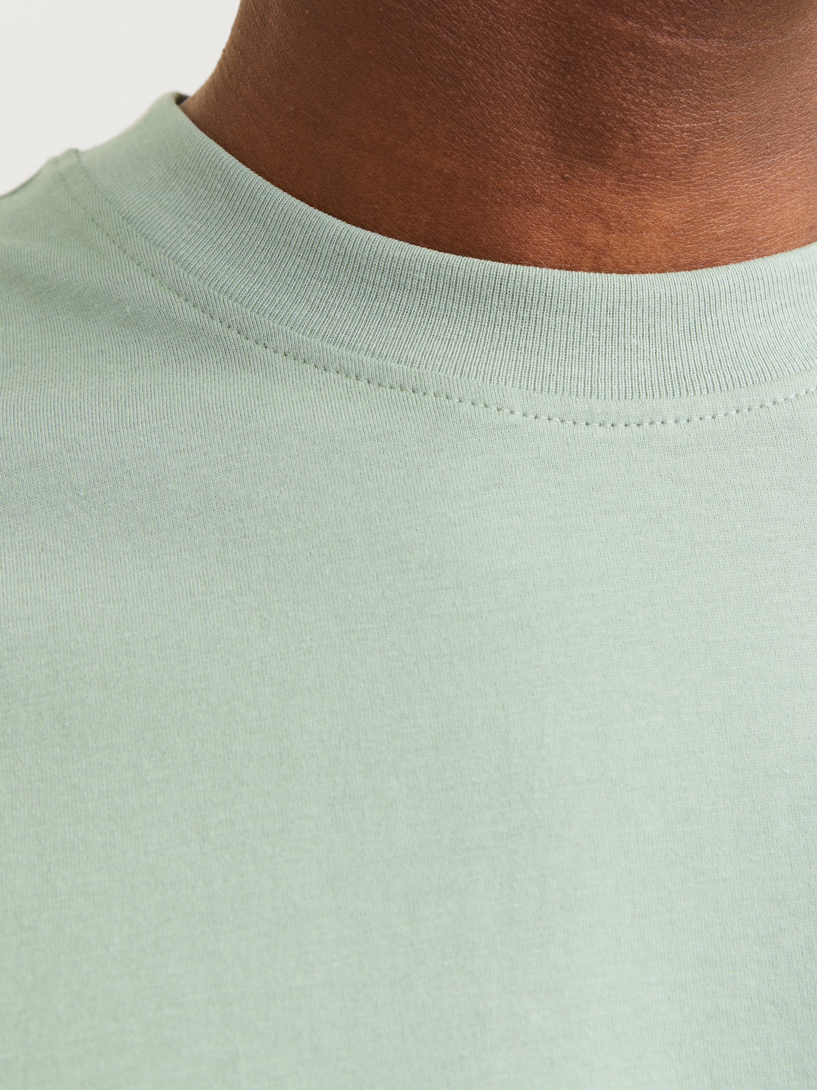 Jack & Jones Oversized shirt JJEBRADLEY TEE SS O-NECK NOOS