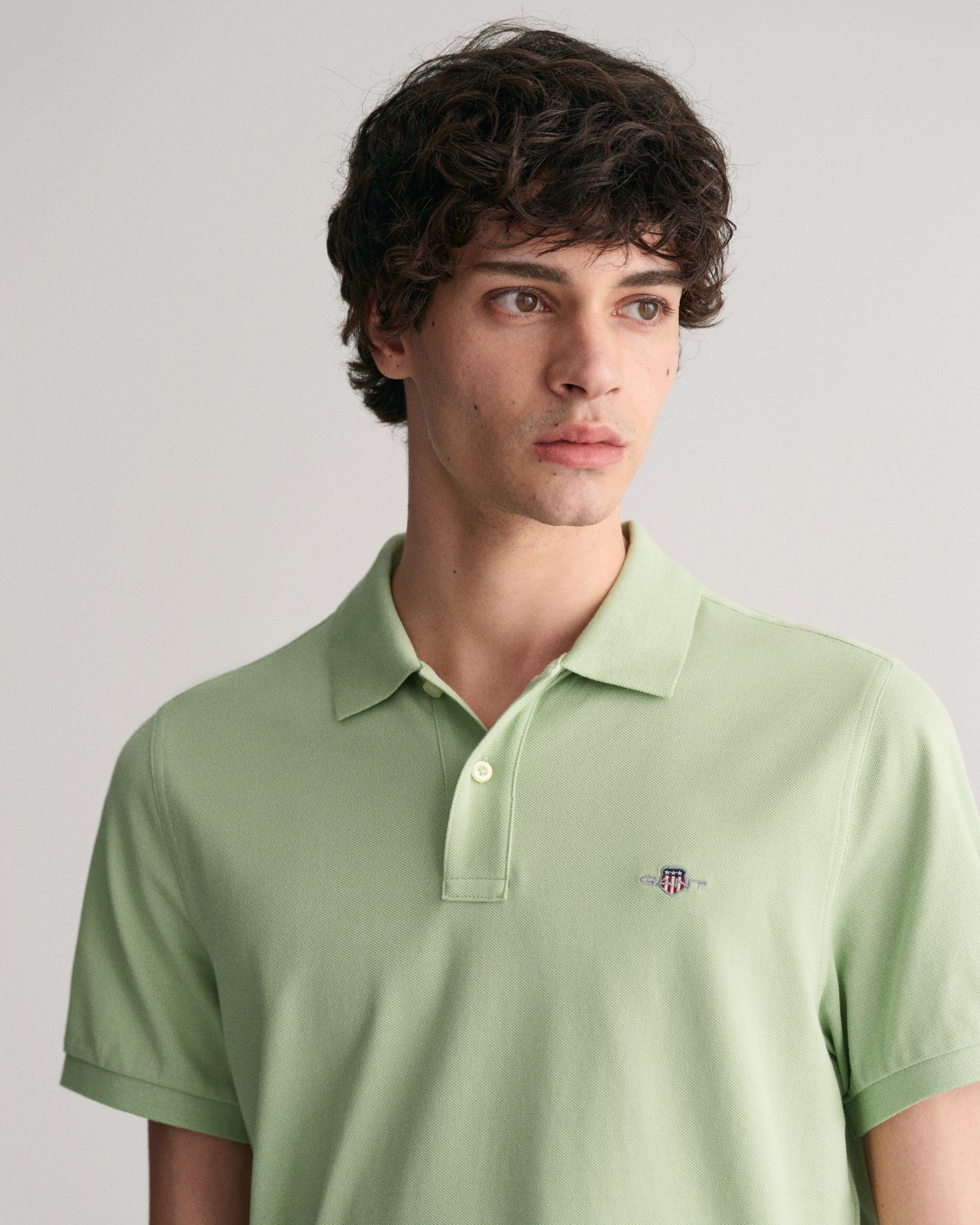 Gant Poloshirt REG SHIELD SS PIQUE POLO met logo en platte breikraag 100% katoen pique