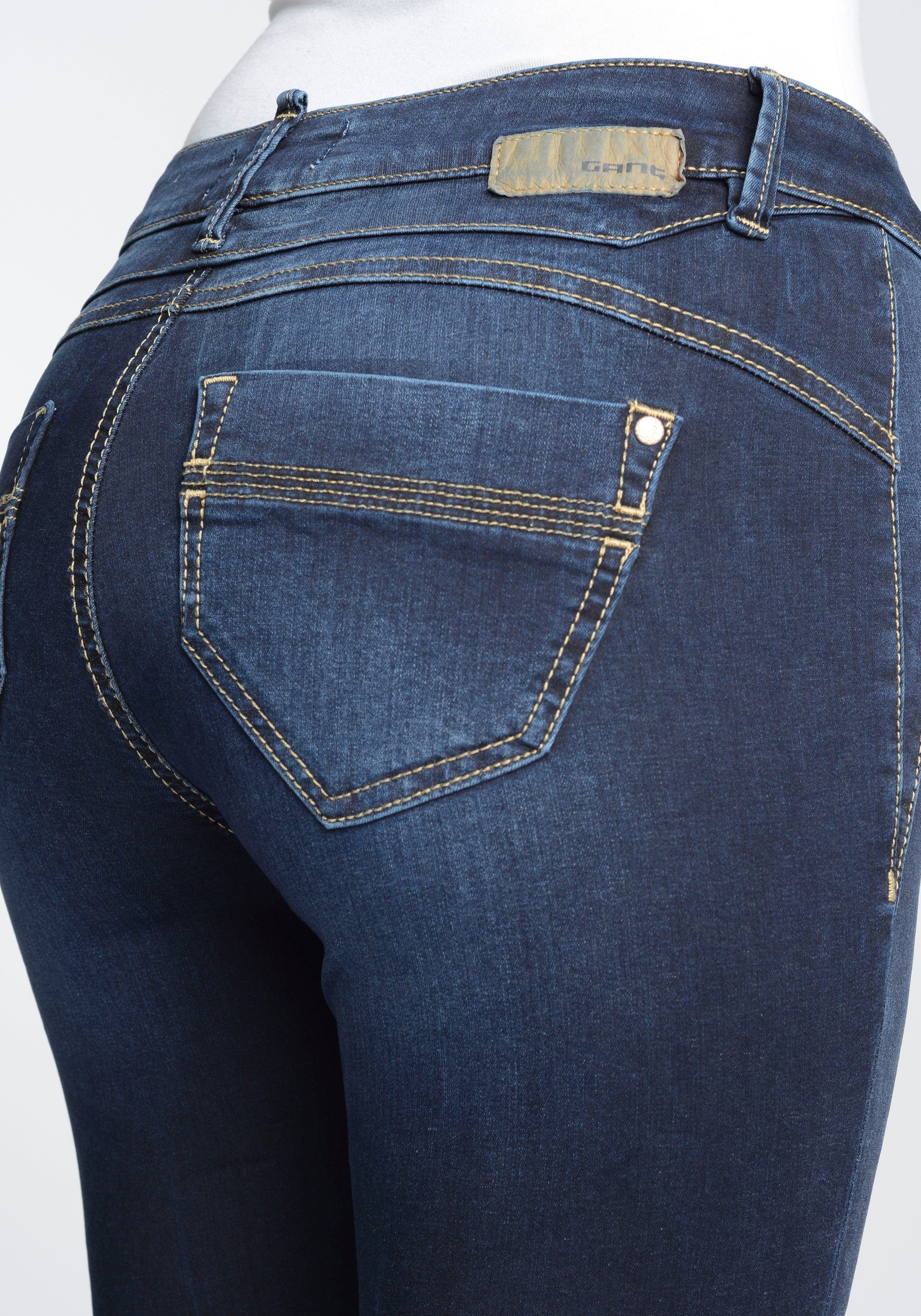 GANG Skinny fit jeans 94Nele met gekruiste riemlussen links voor