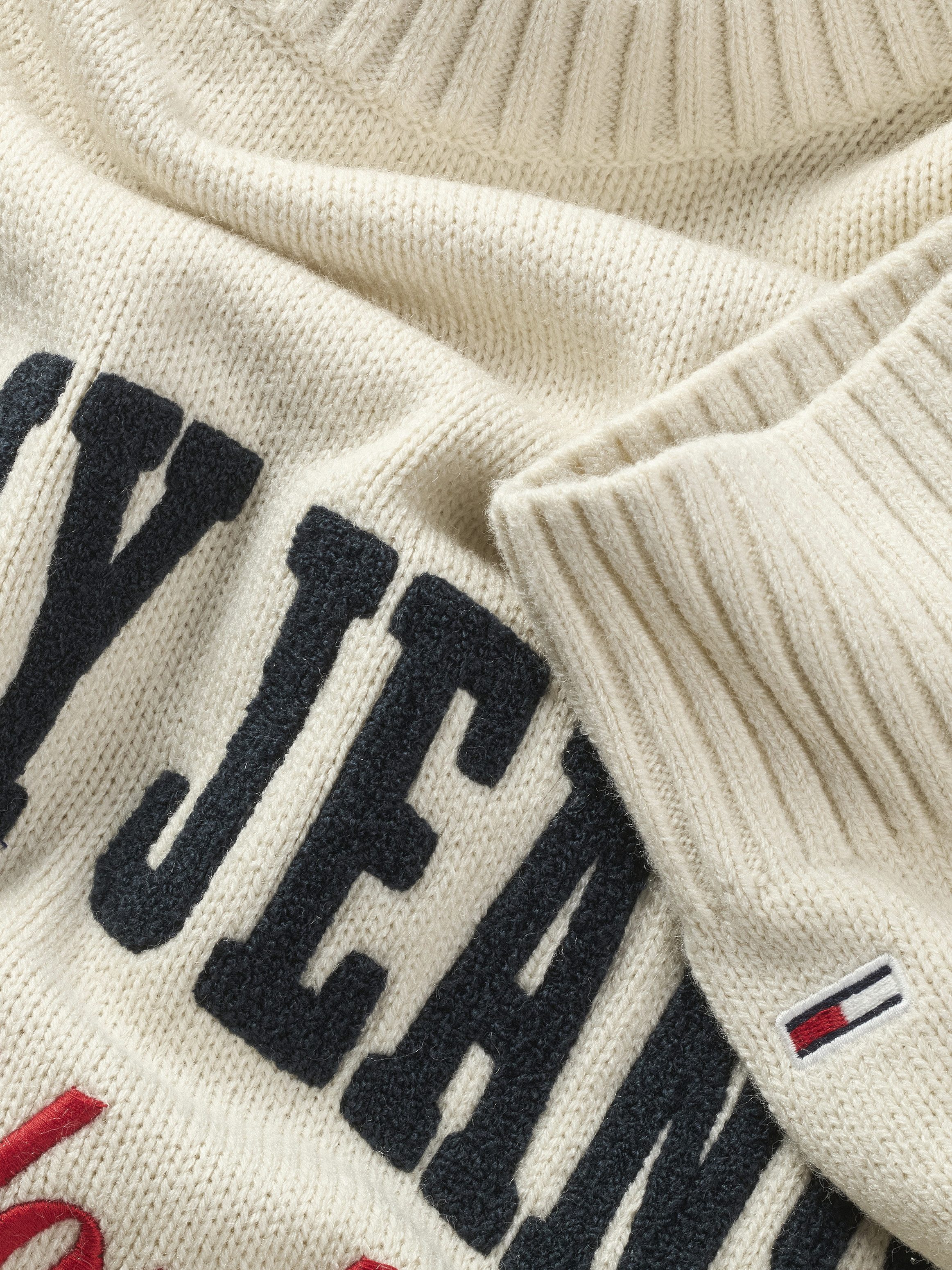 TOMMY JEANS Trui met ronde hals TJM REG VARSITY CREW SWEATER EXT
