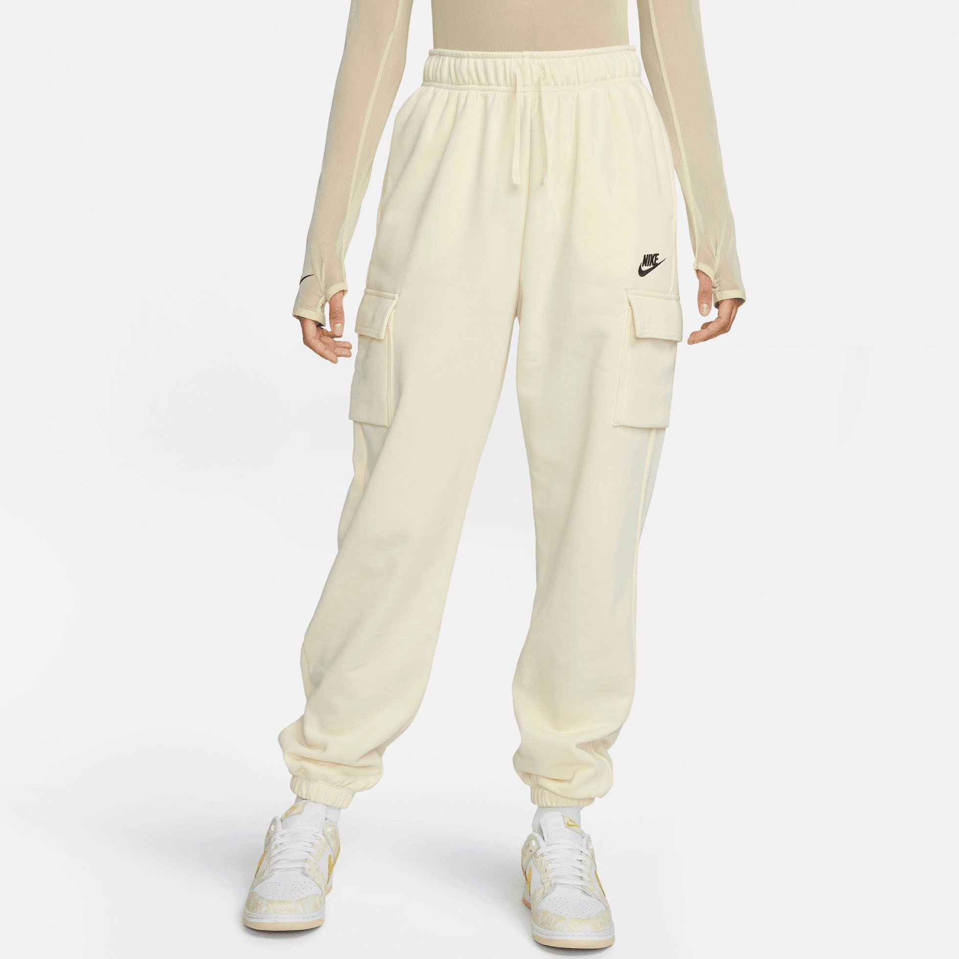 Nike Sportswear Joggingbroek Club Fleece Women's Mid-Rise Oversized Cargo Sweatpants makkelijk gevonden |