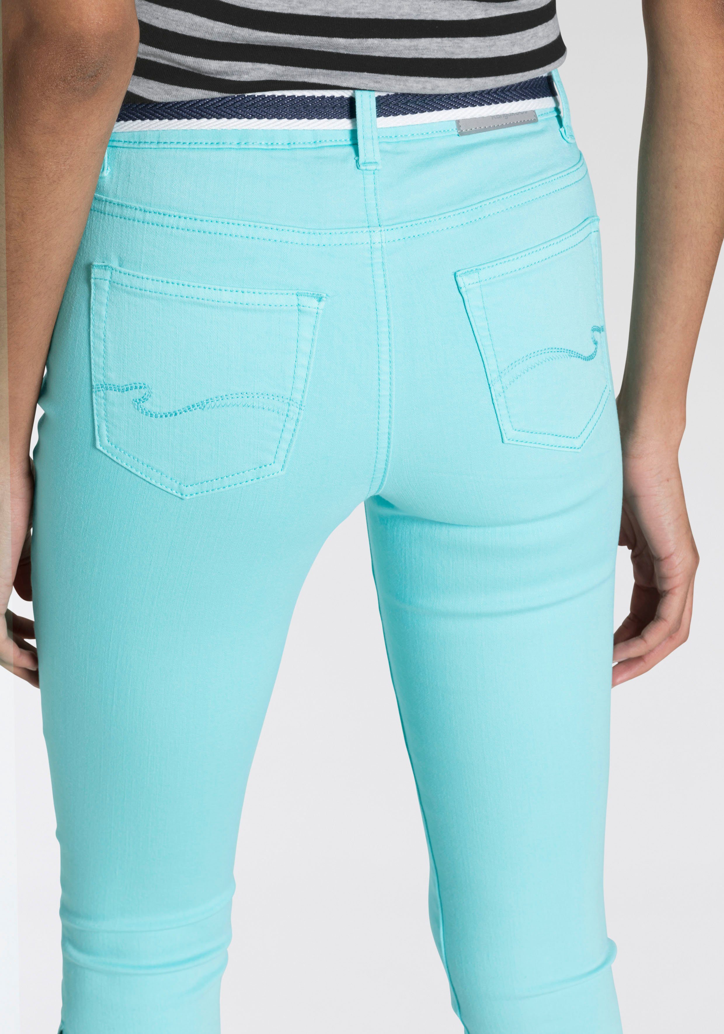 KangaROOS Capri jeans Capri-jeans met riem Skinny fit, met split, normale taille (set, Met een afneembare riem)