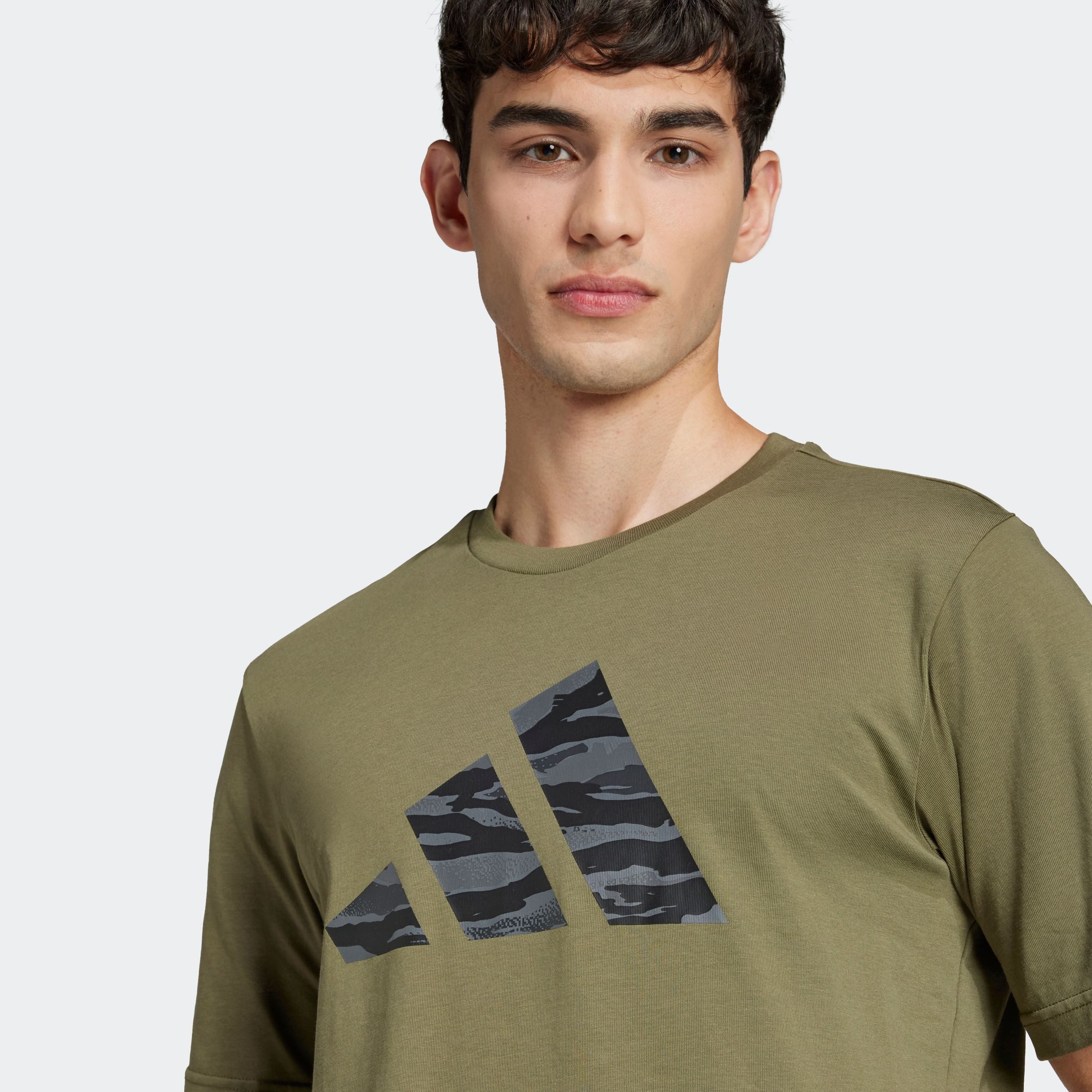 adidas Sportswear T-shirt M C CAMO LOGO T
