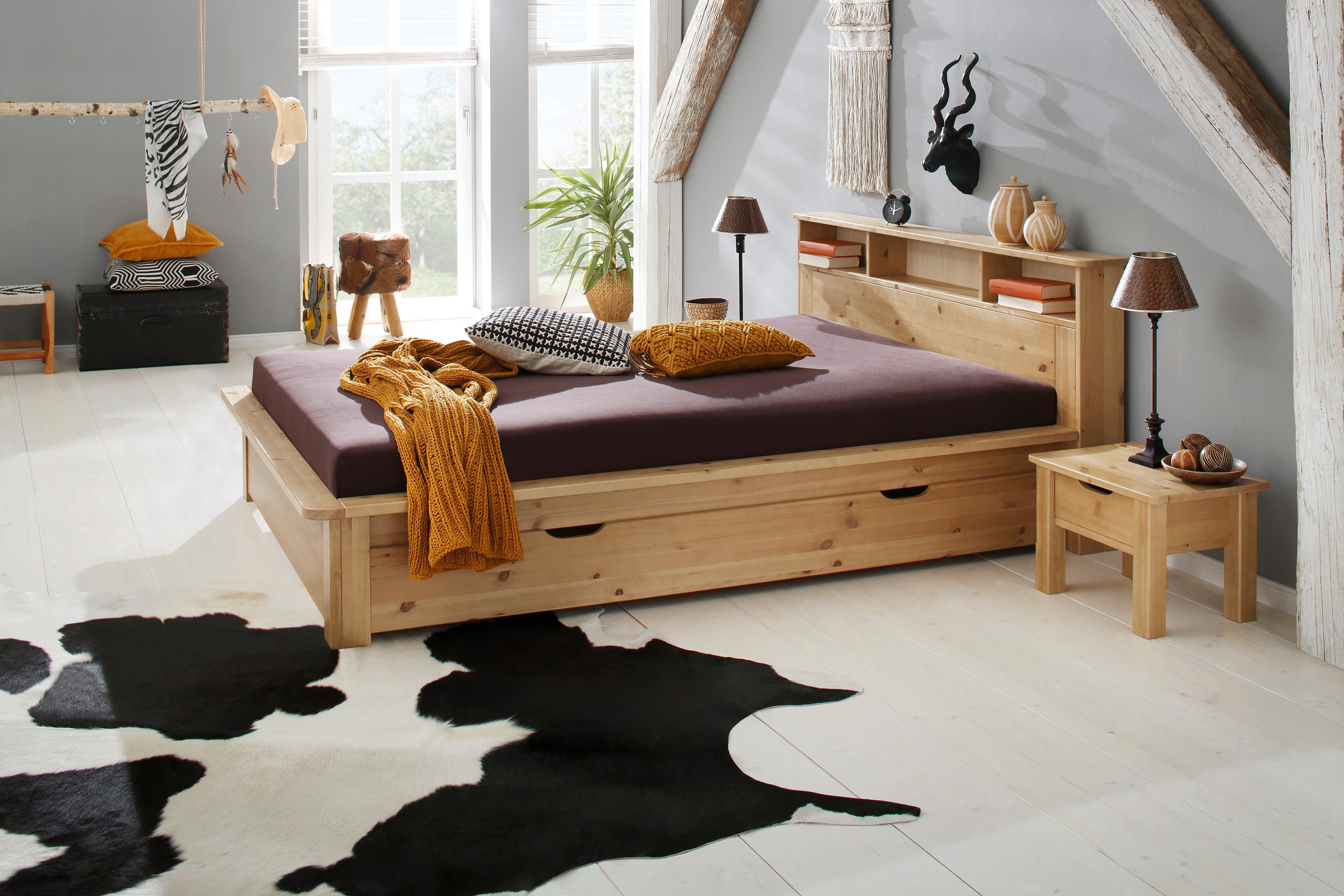 Home affaire Massief houten ledikant "KERO" BESTSELLER! Opbergruimte in het hoofdeinde gecertificeerd massief hout (grenen), optioneel met lade