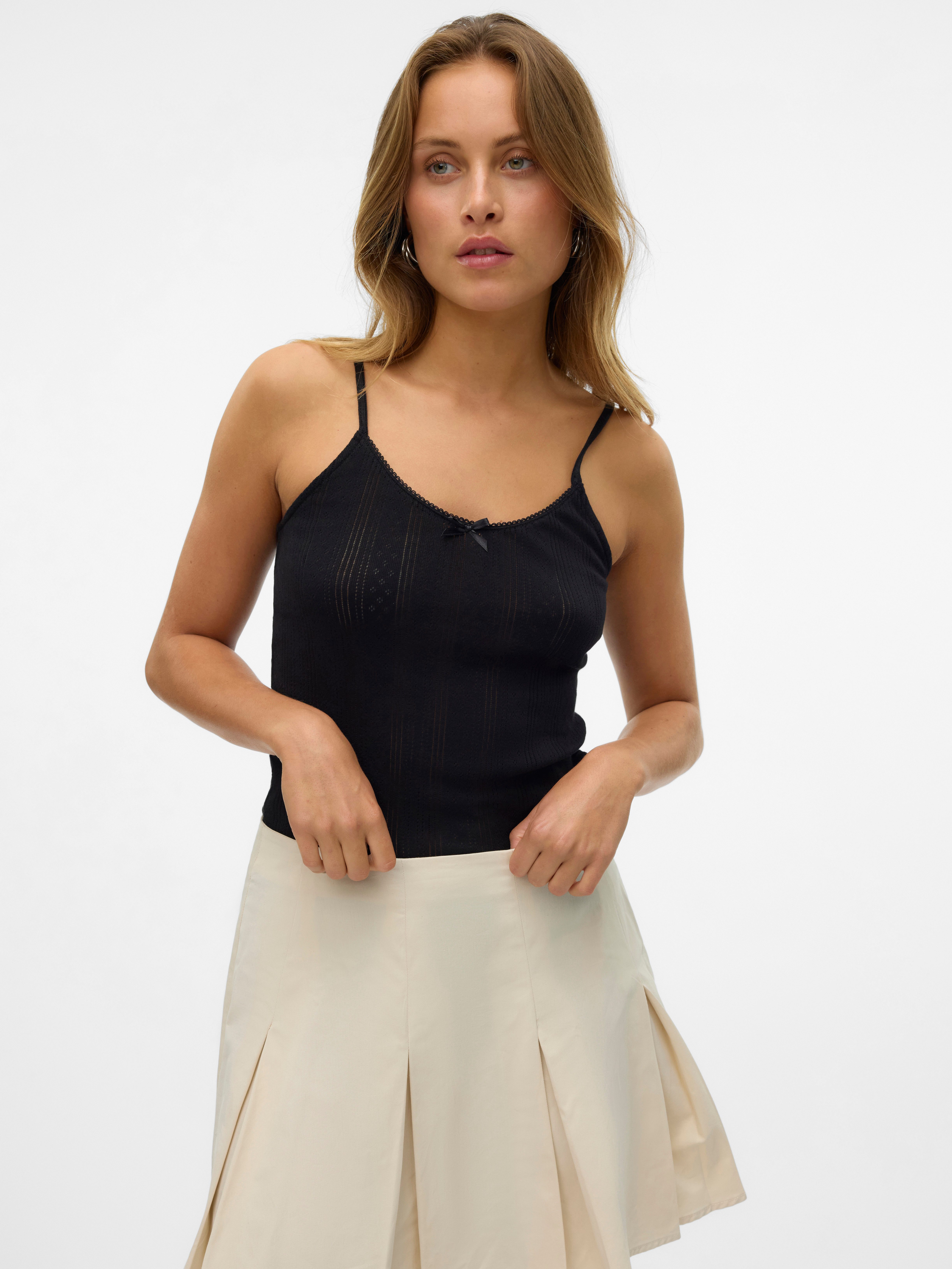 Vero Moda Top VMLISA POINTELLE SINGLET TOP JRS NOOS
