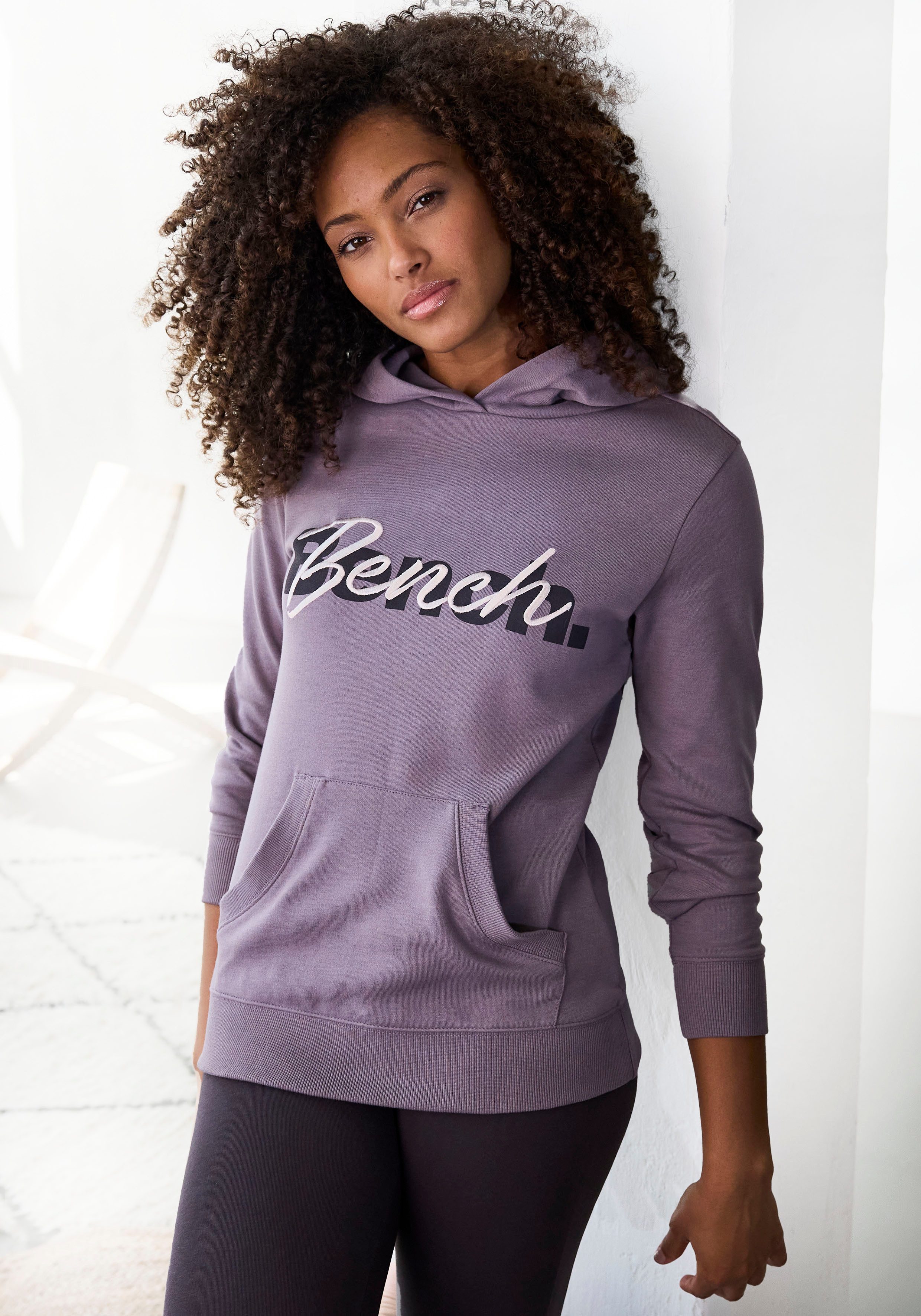 Bench. Loungewear Hoodie met kangoeroezak, loungepak, hoodie dames loungewear maat 32/34 paars