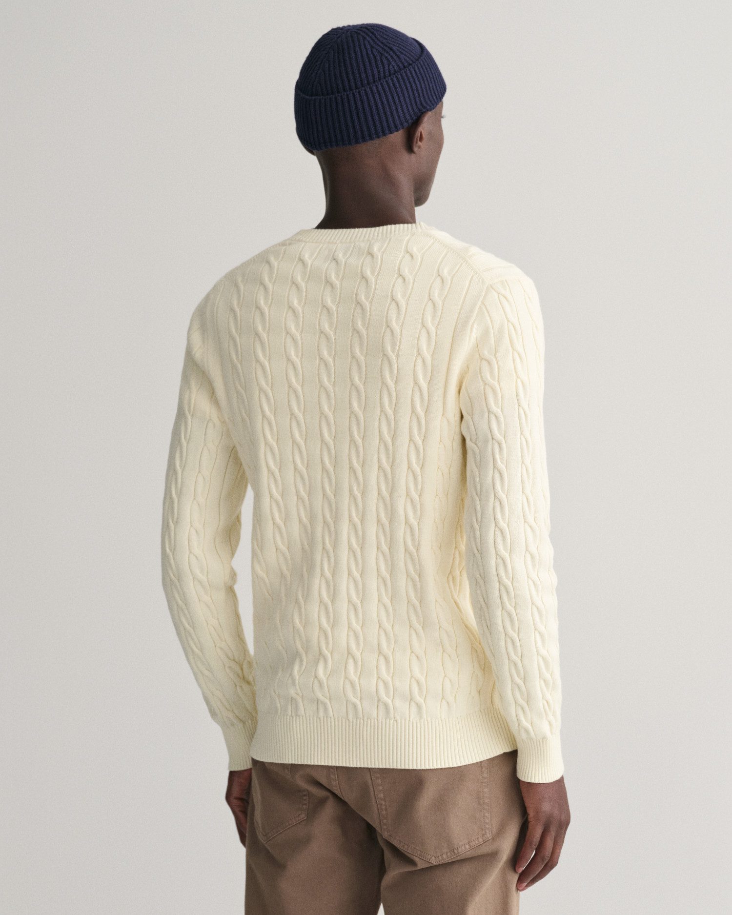 Gant Gebreide trui COTTON CABLE C-NECK met wapen-logo borduurwerk op de borst