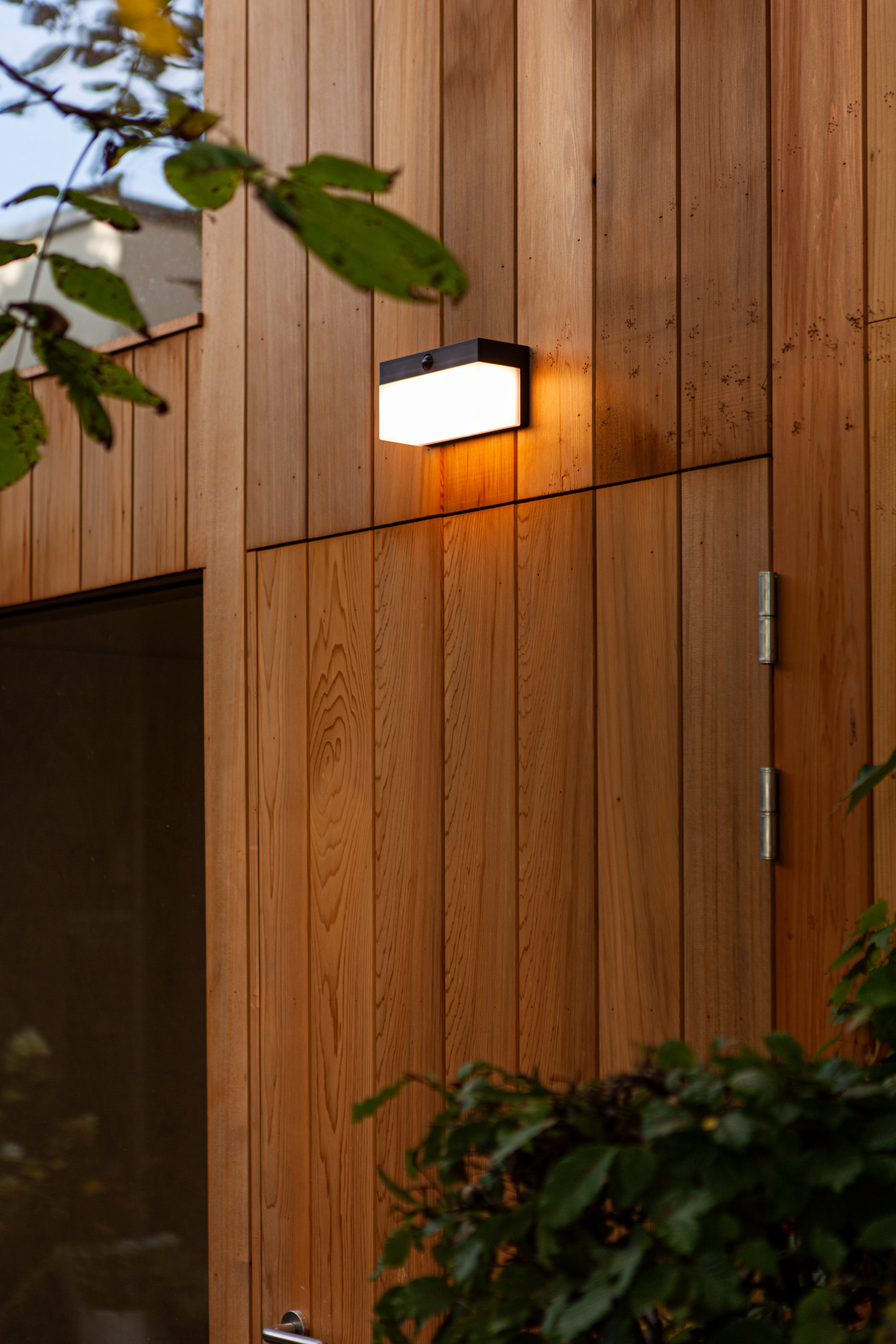 LUTEC Led-solarlamp LED-zonne-energie wandlamp FRAN
