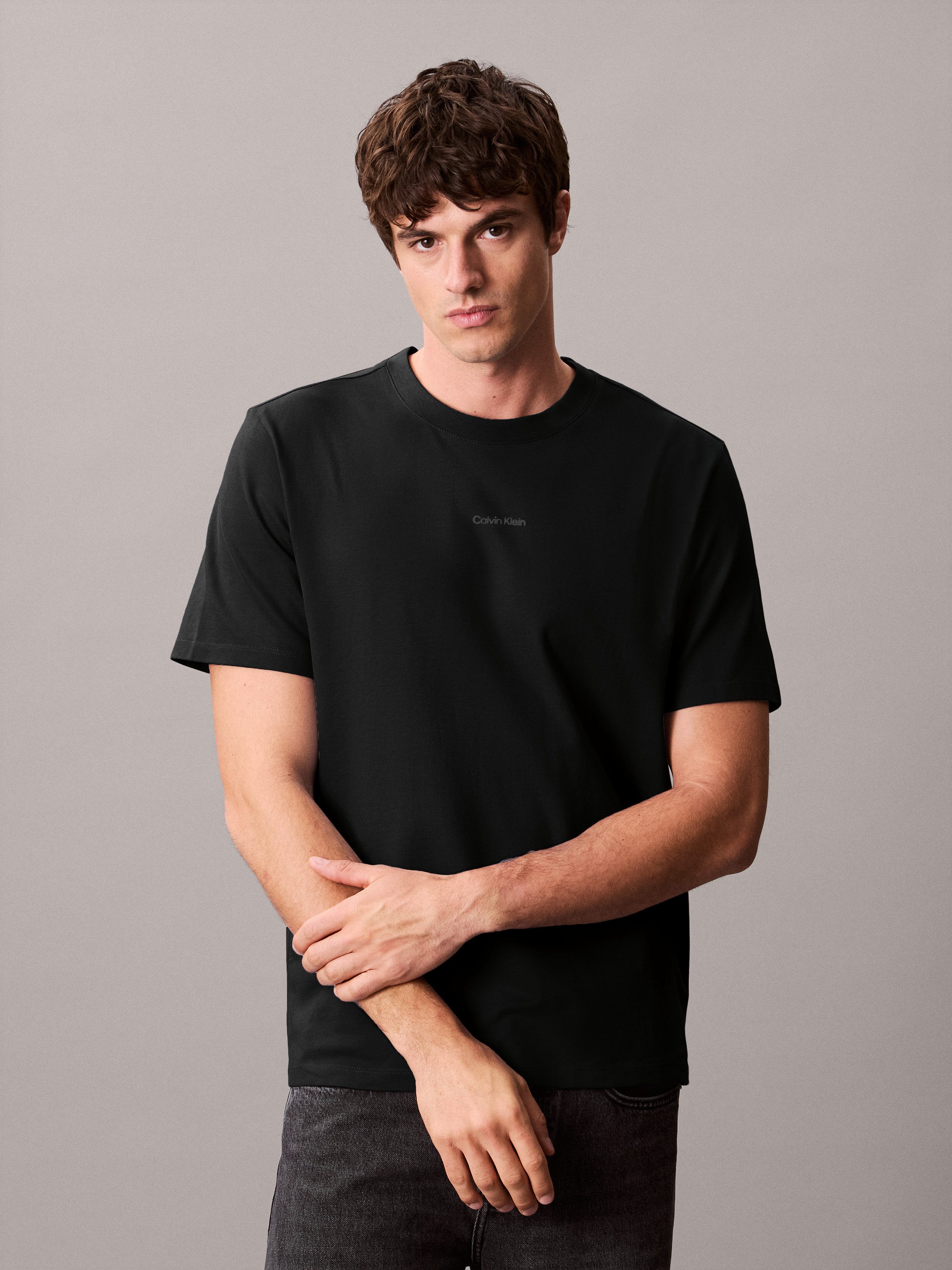 Calvin Klein T-shirt