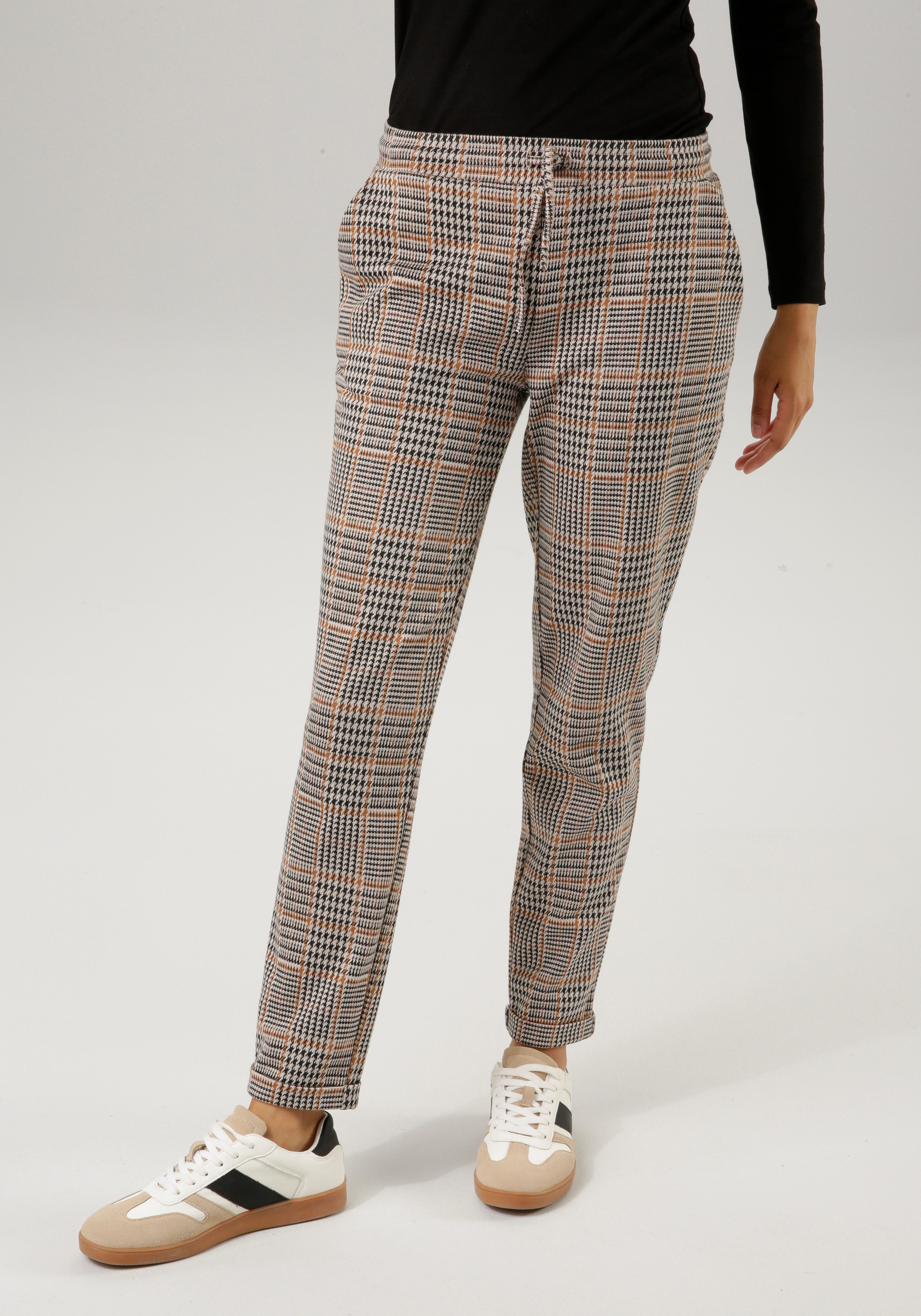 Aniston CASUAL Comfortbroek in kleurharmonisch ruitpatroon