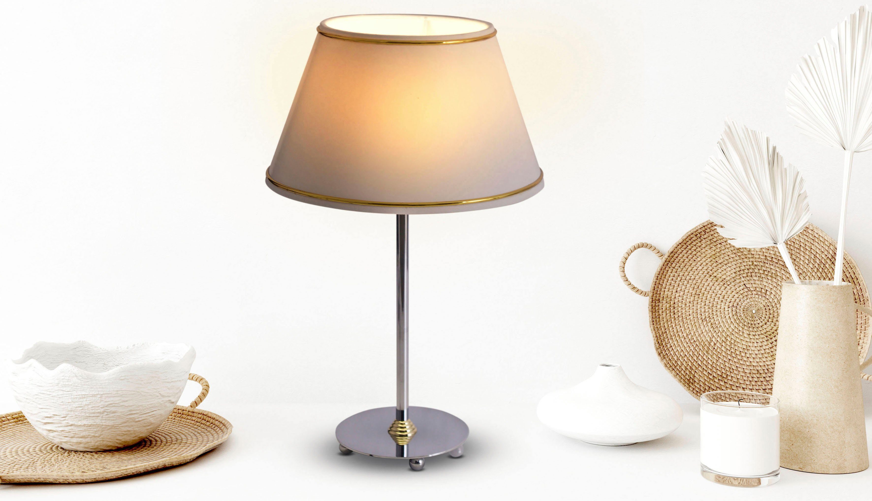 näve Tafellamp Keanu Stoffkap wit met goudkleurige rand, 1x E14, hoogte 41 cm, voet chroom (1 stuk)
