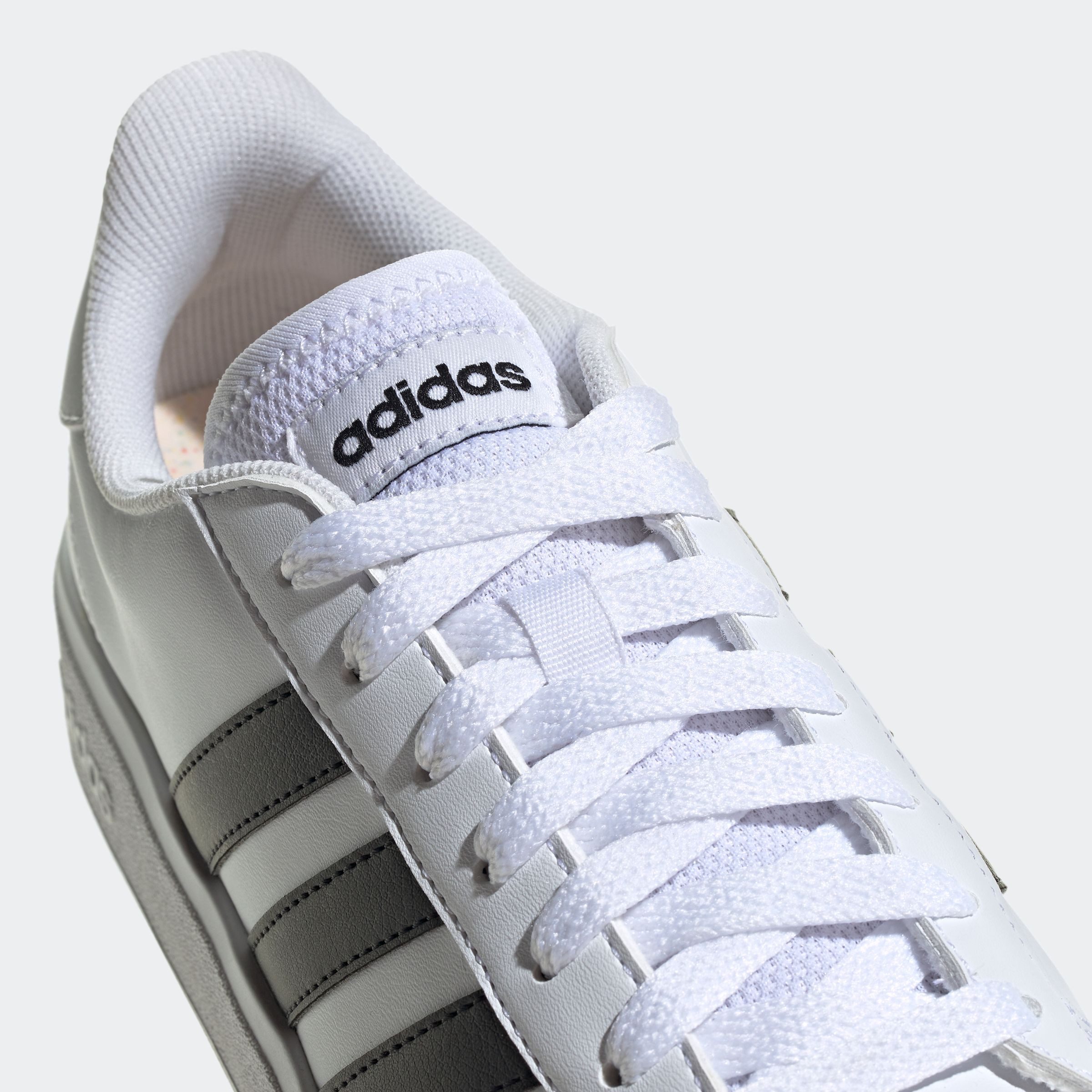 adidas Sportswear Sneakers GRAND COURT TD LIFESTYLE COURT CASUAL Design geïnspireerd op de adidas Superstar
