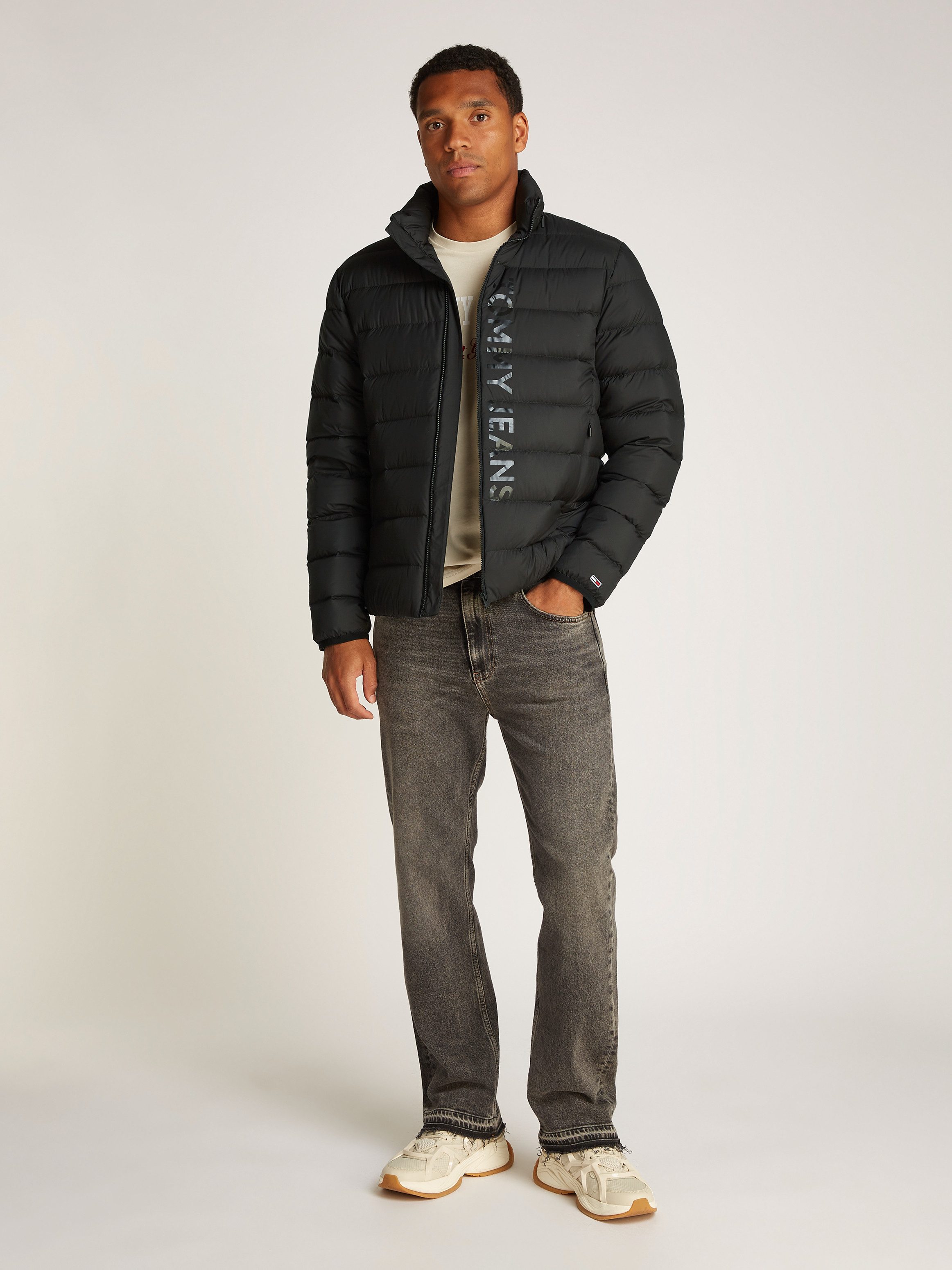 TOMMY JEANS Gewatteerde jas TJM LT DOWN PRINTED JACKET