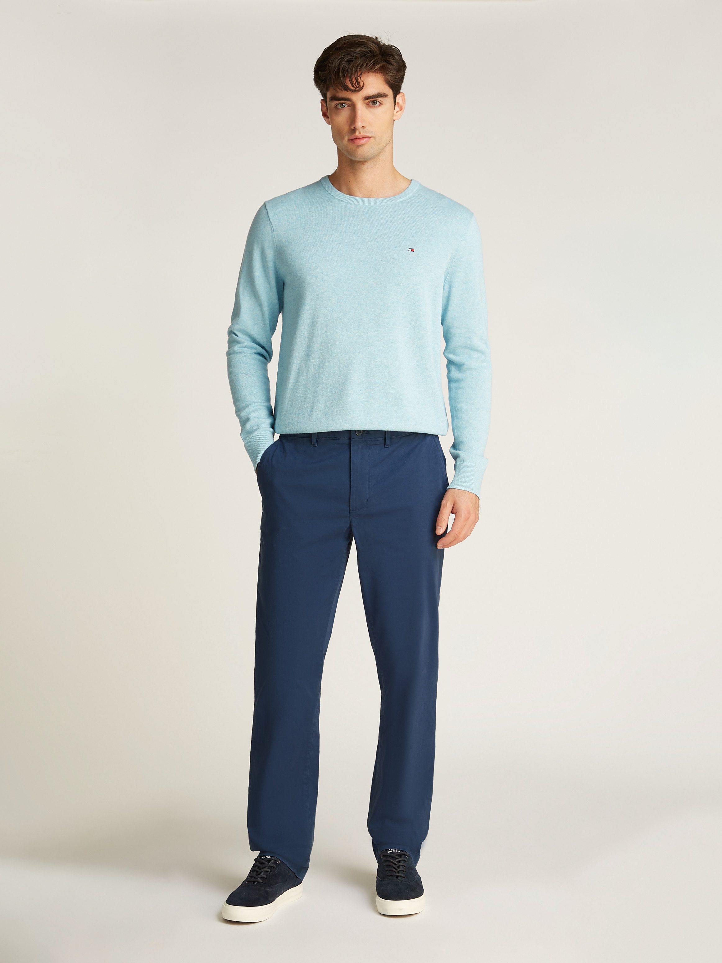 Tommy Hilfiger Chino DENTON CHINO SATIN met achterzakken met knoop logo-borduursel
