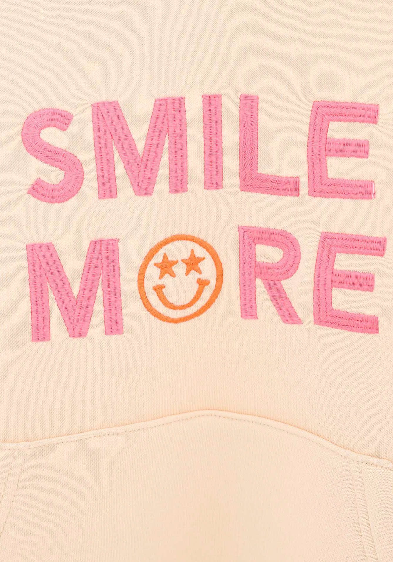 Zwillingsherz Hoodie Jovanna Kids met "smile more"-borduursel en neonkleurige armboorden