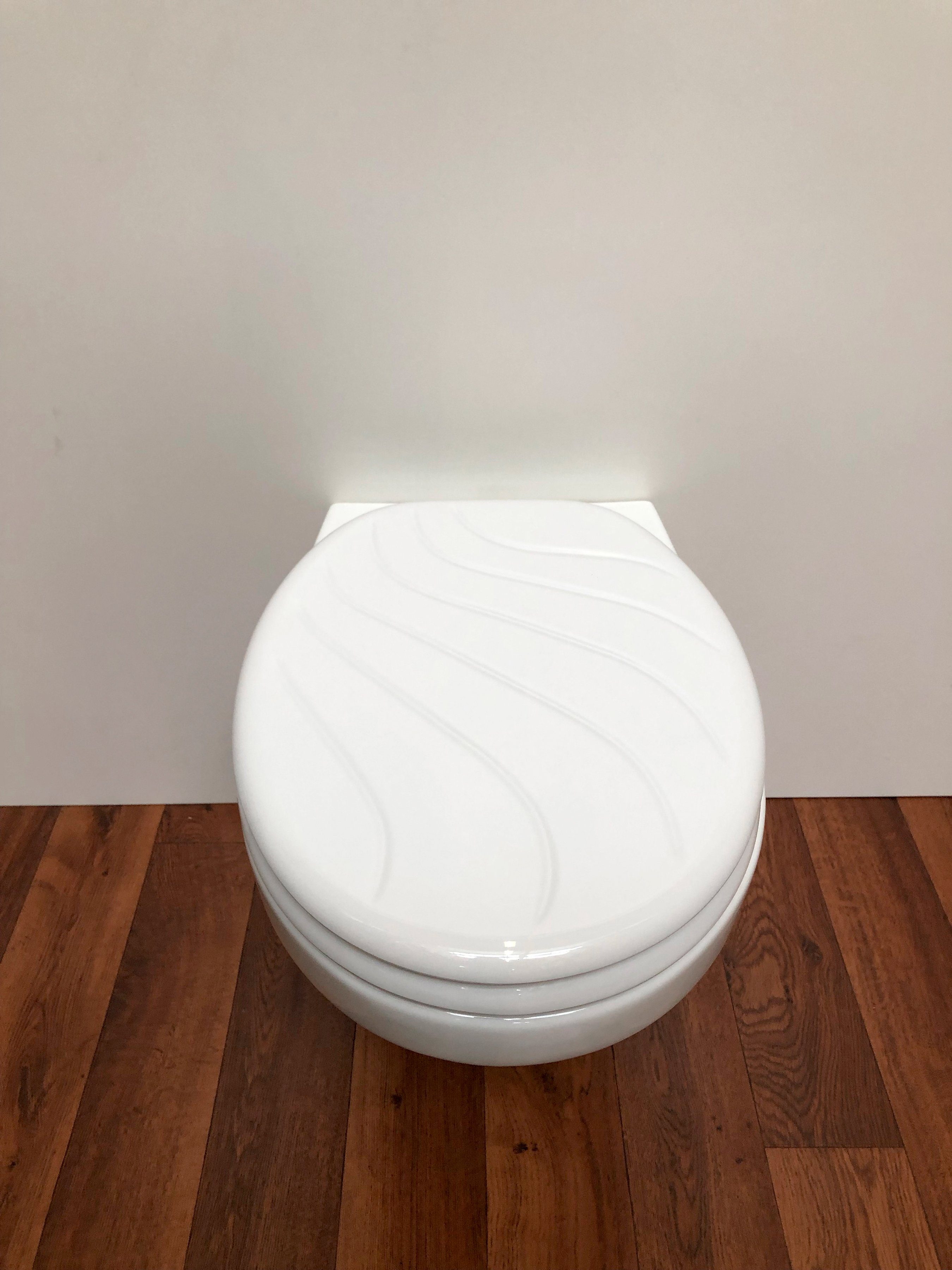 ADOB Toiletzitting Carina manhattan met messing verchroomde scharnieren