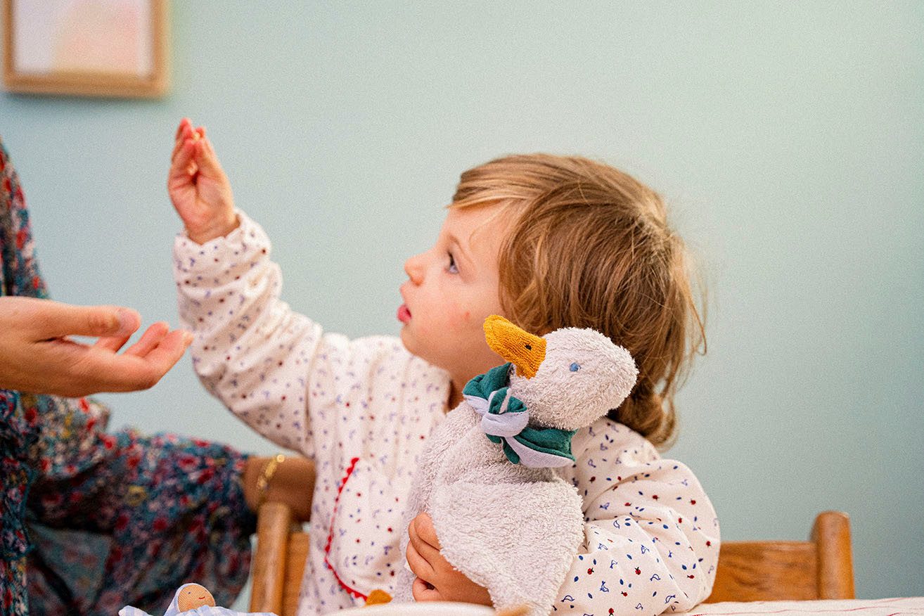 Käthe Kruse Knuffelbeest Enzo eend, liggend