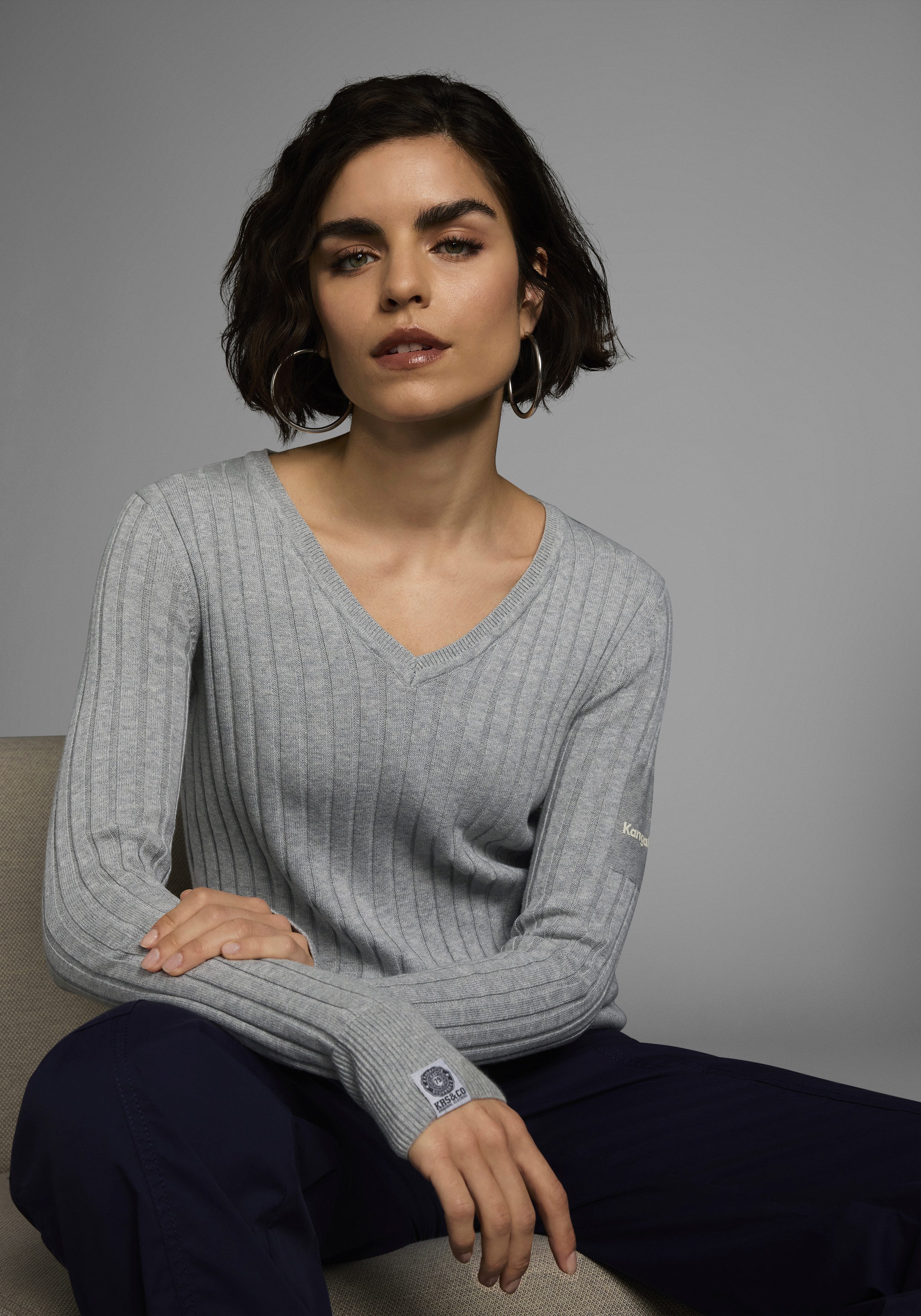 KangaROOS Trui met V-hals in breed geribd fijntricot