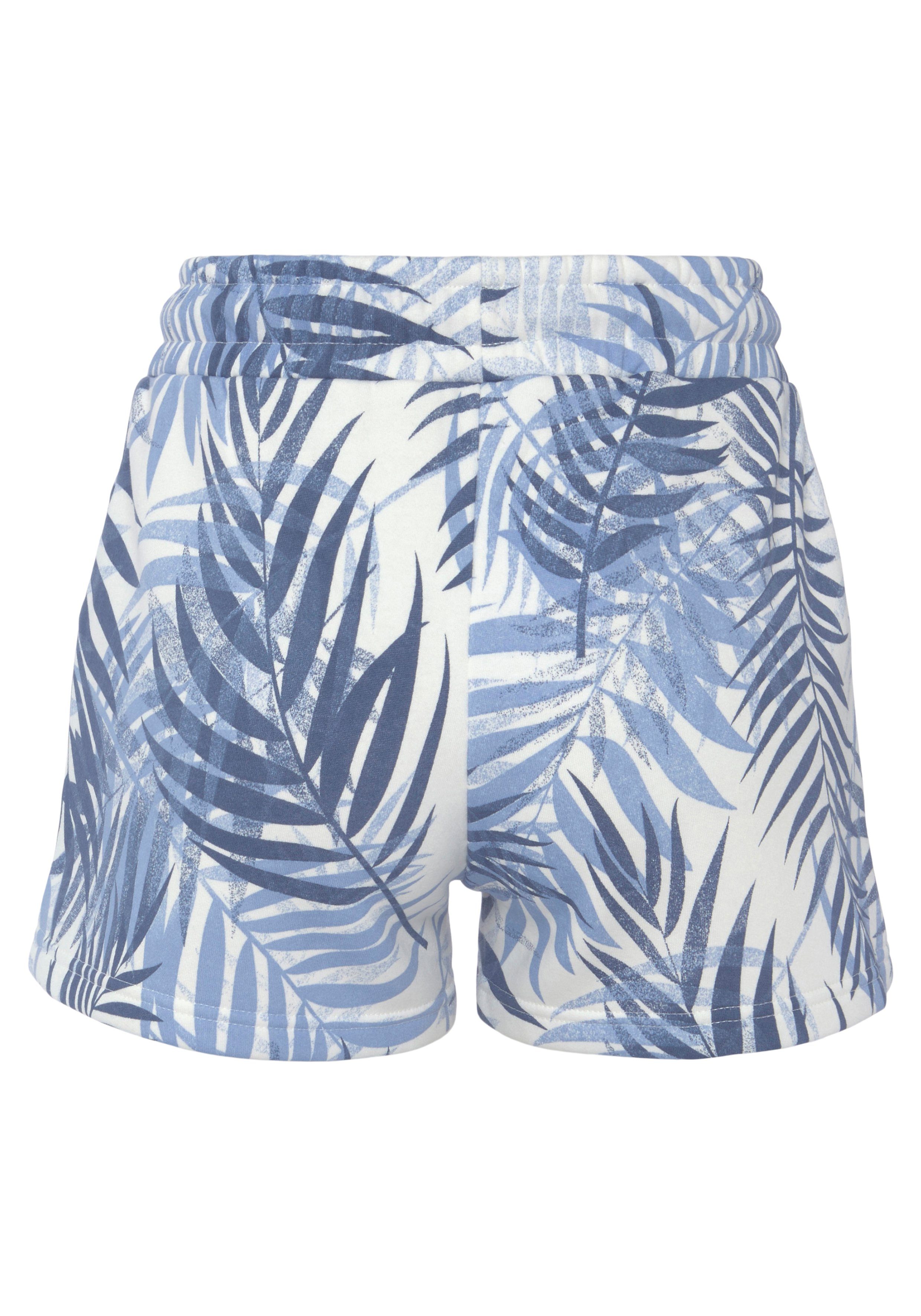 Lascana Sweatshort -lounge shorts Loungebroek met mooie allover-bladerenprint loungewear (1-delig)