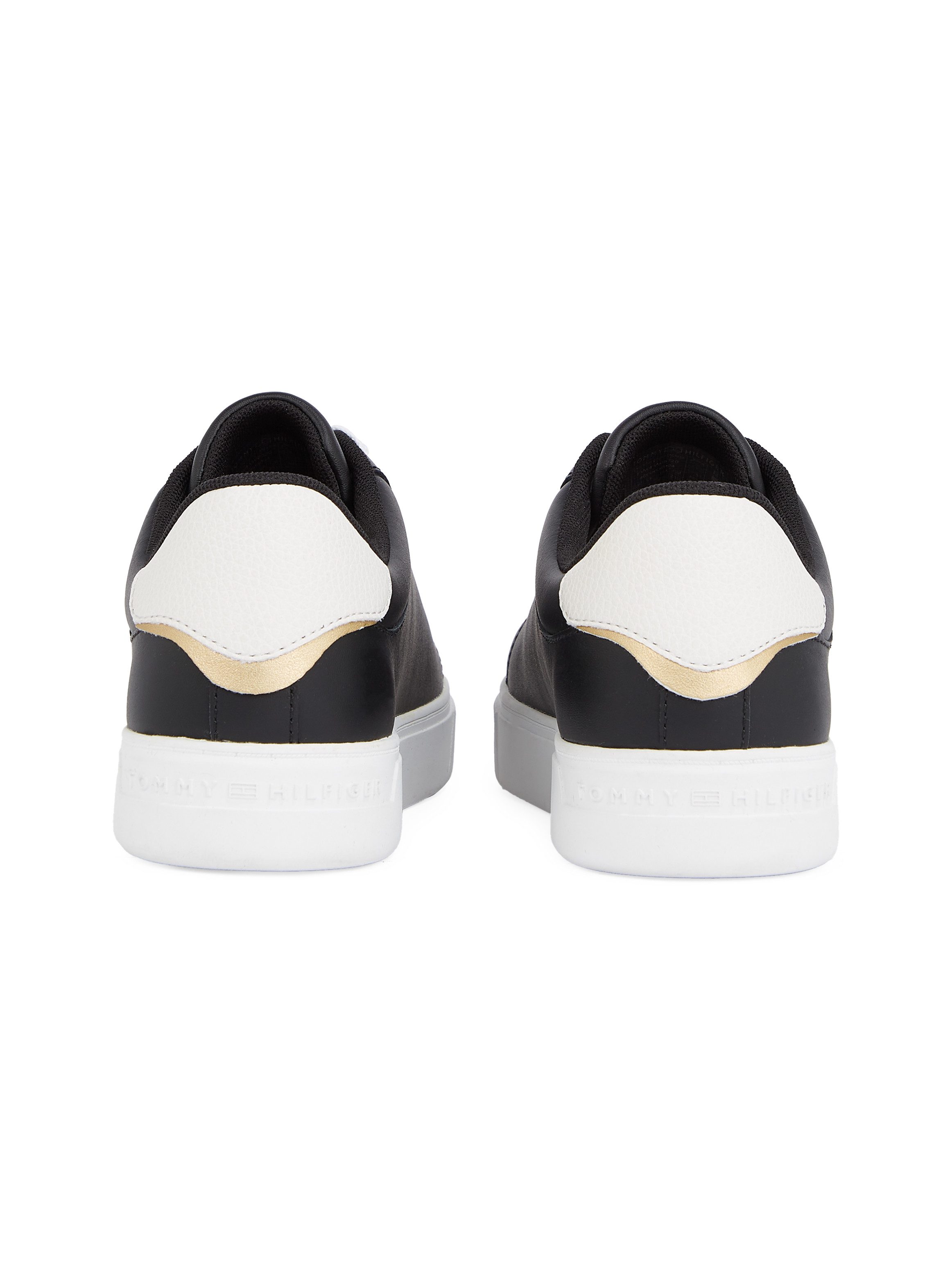 Tommy Hilfiger Plateausneakers ESSENTIAL COURT SNEAKER , vrijetijdsschoen, lage schoen, veterschoen met logo-opdruk