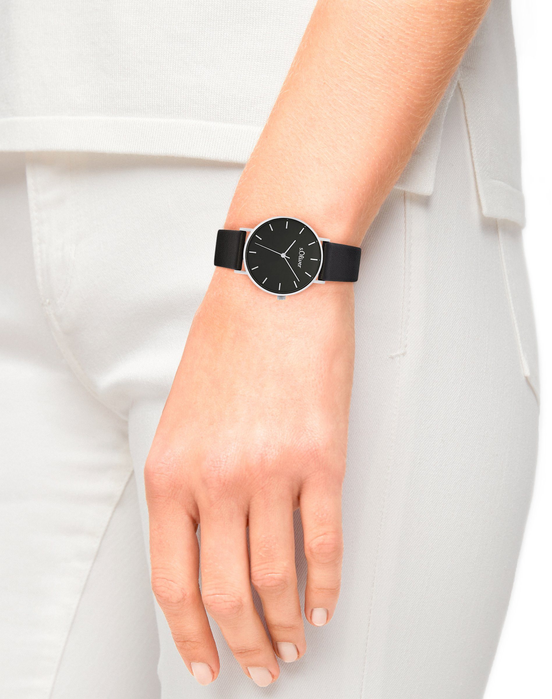 s.Oliver Kwartshorloge 2033485 Polshorloge, dameshorloge, analoog, leren armband