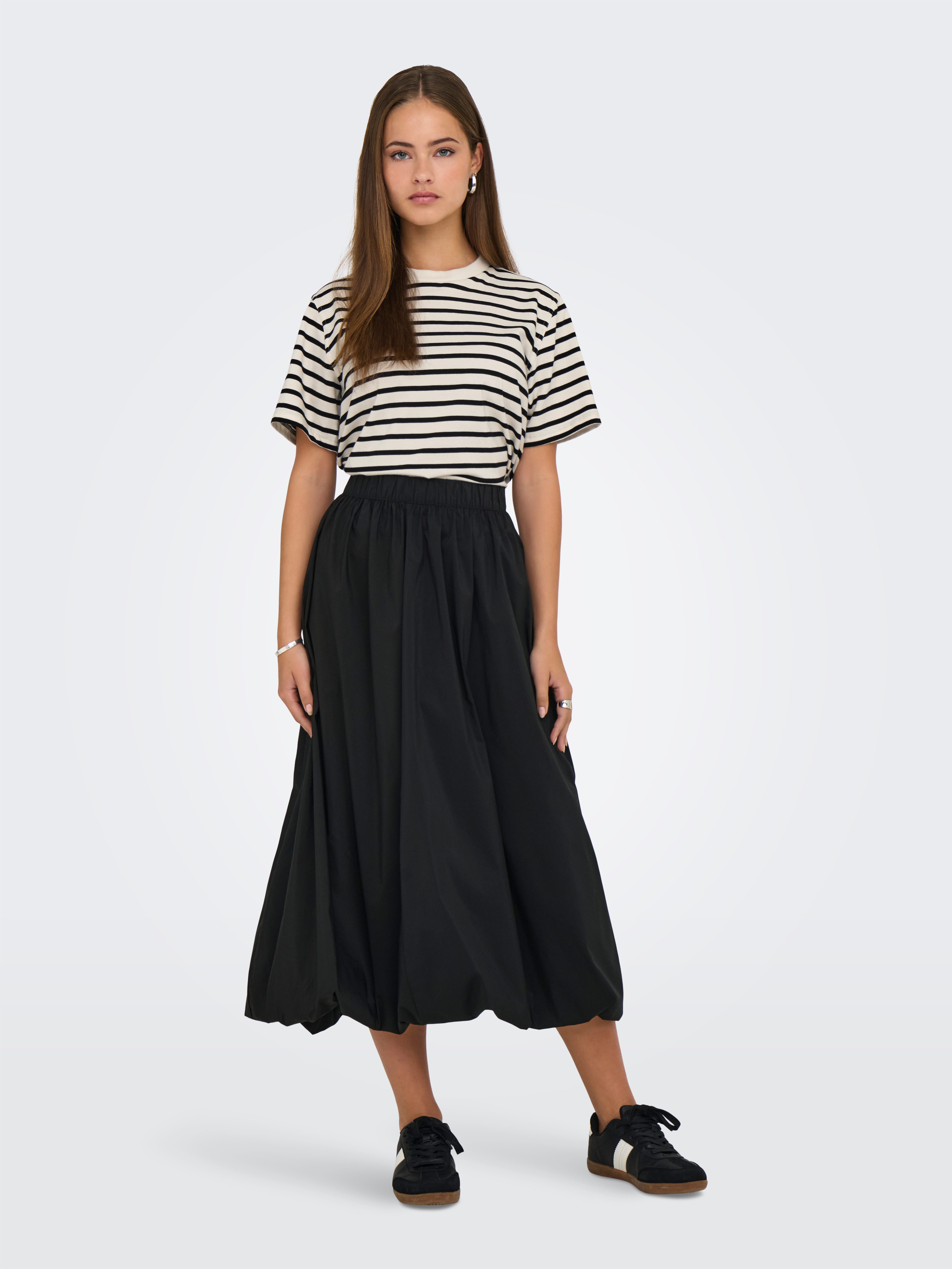 Only Shirt met korte mouwen ONLLIVINA S/S STRIPE TEE JRS NOOS
