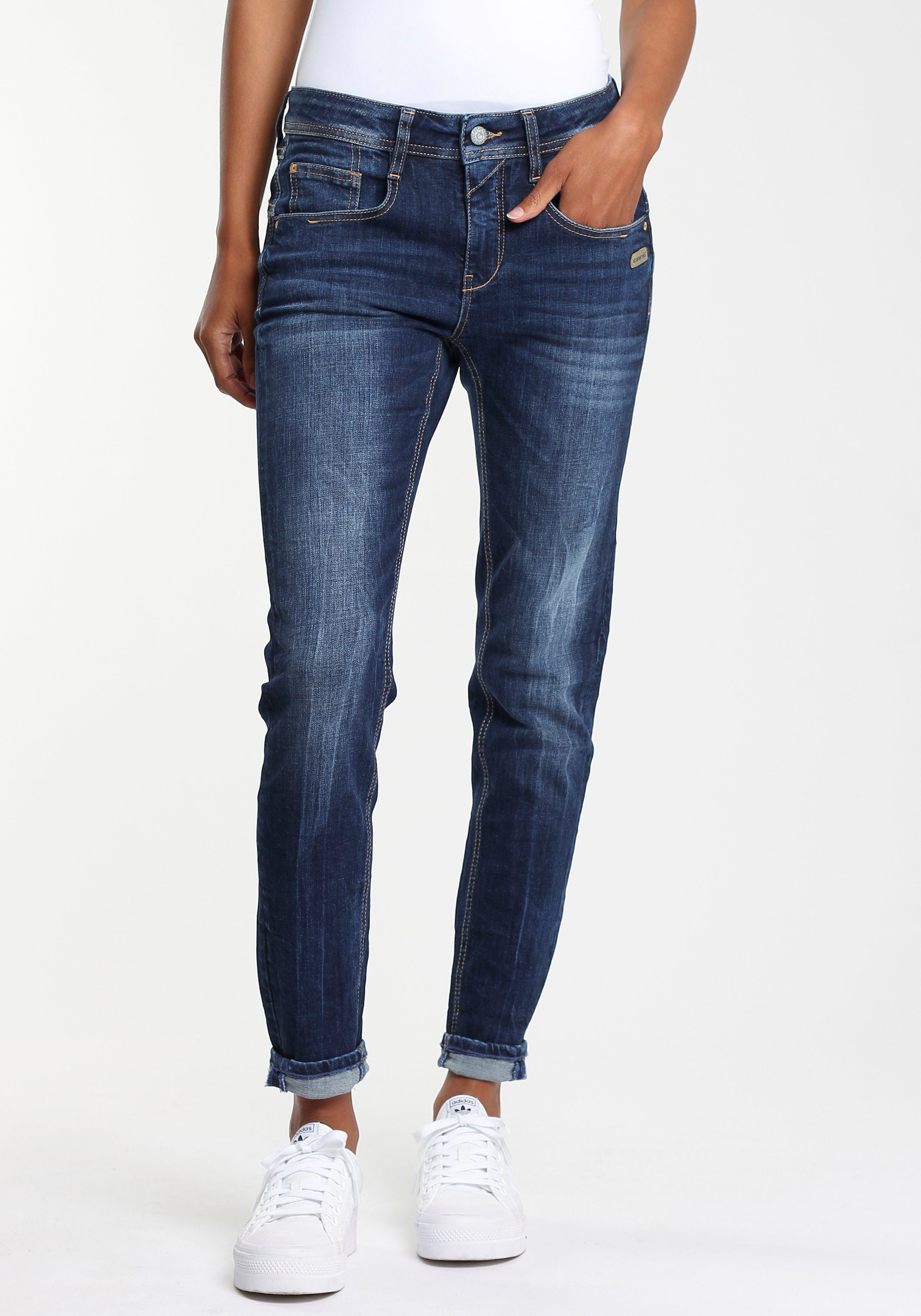 GANG Relax fit jeans 94AMELIE met dubbele rechter achterzak