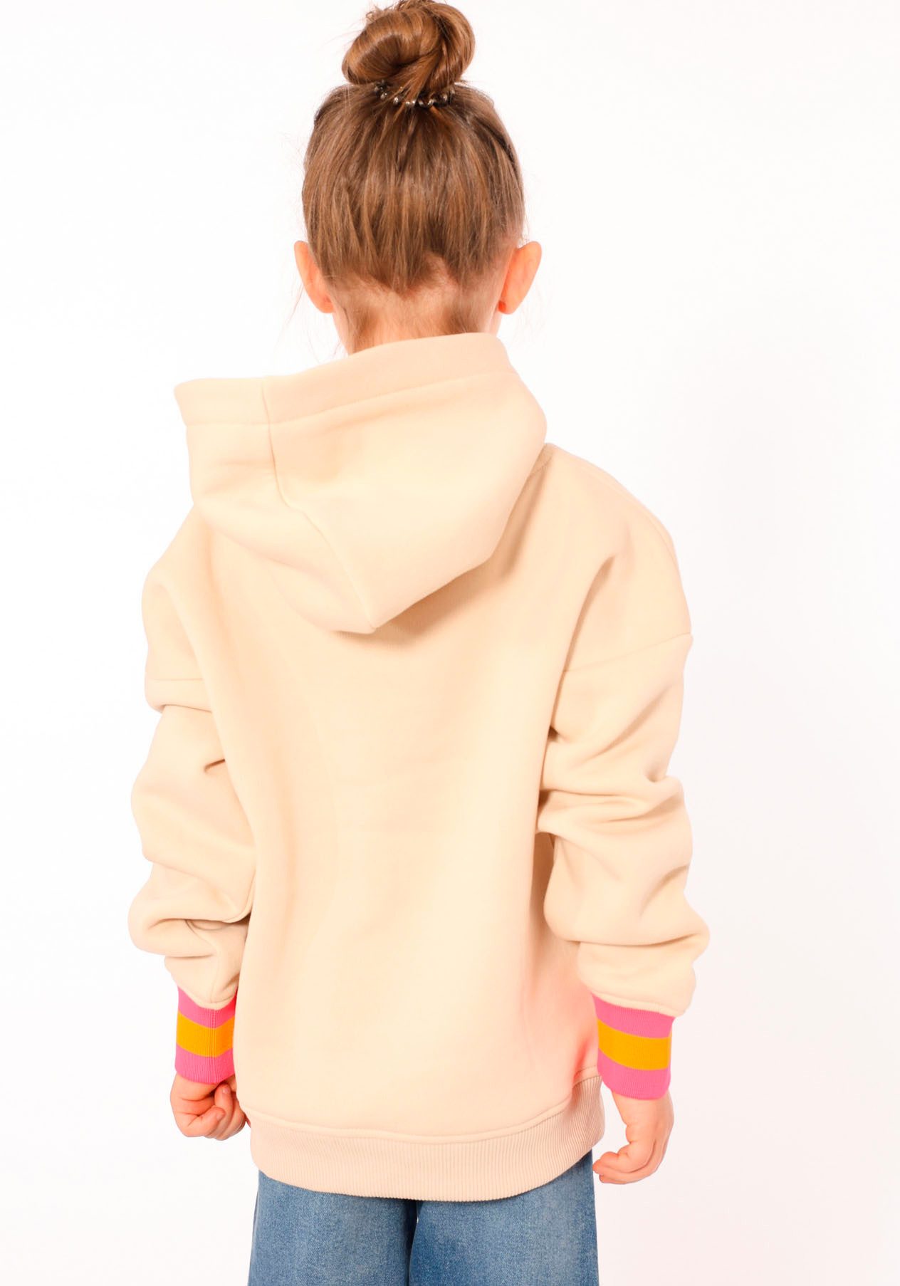 Zwillingsherz Hoodie Jovanna Kids met "smile more"-borduursel en neonkleurige armboorden