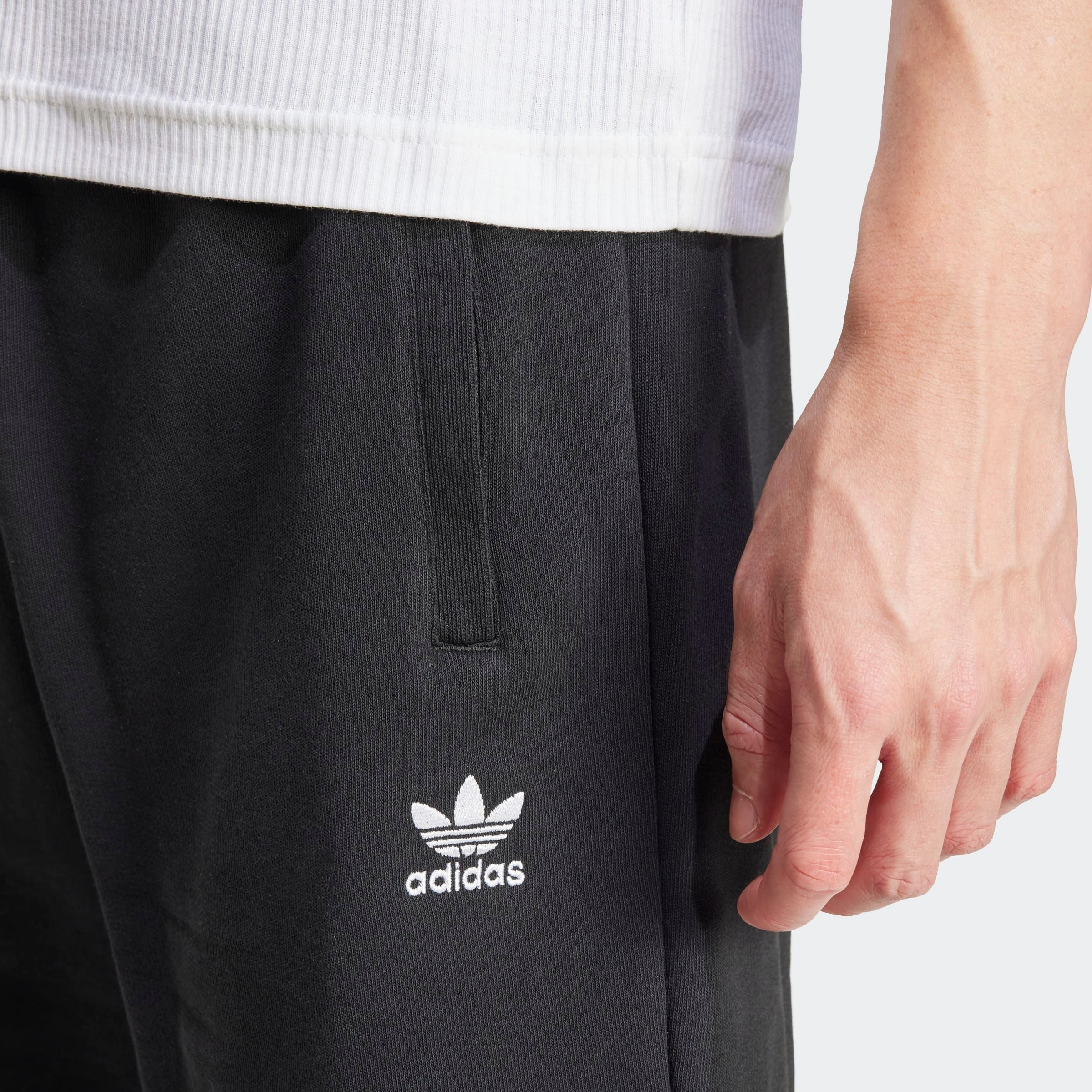 adidas Originals Short ESS SHO Essentiële sweat shorts met logo, van zacht french terry materiaal (1-delig)