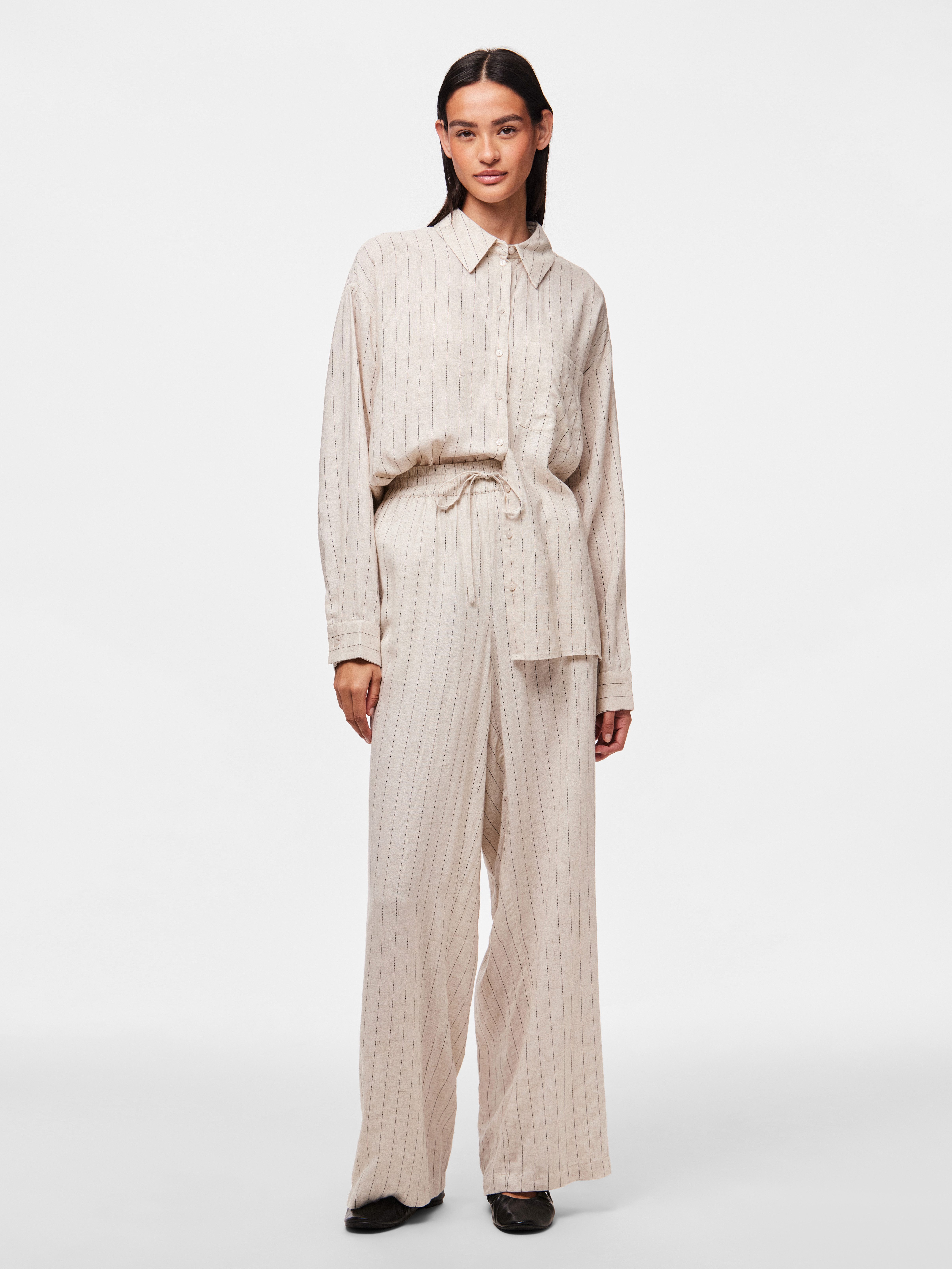 pieces Comfortbroek PCPIA HW WIDE PANTS WVN NOOS
