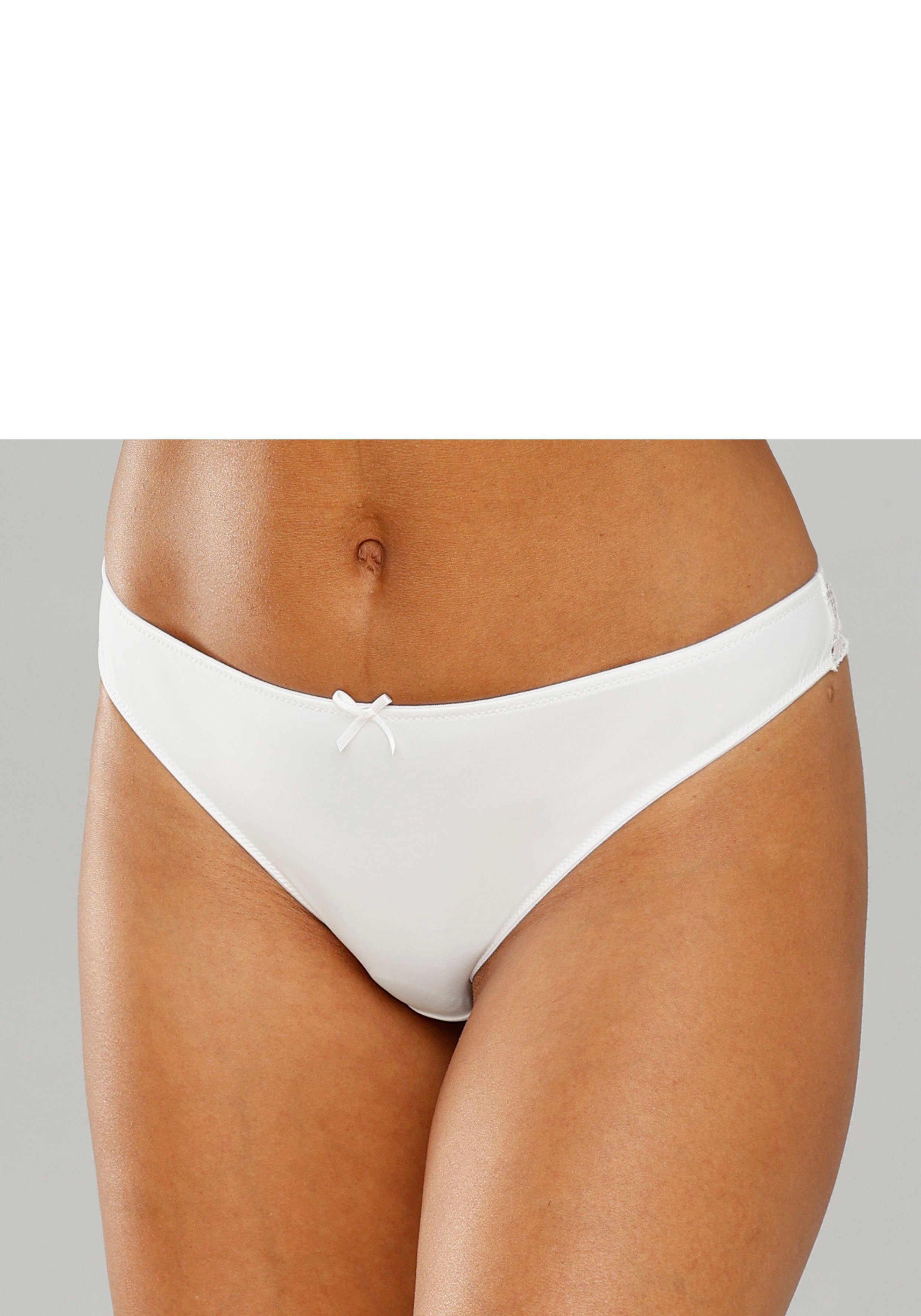 Petite fleur String achter geheel van fijne jacquard-kant (3 stuks)