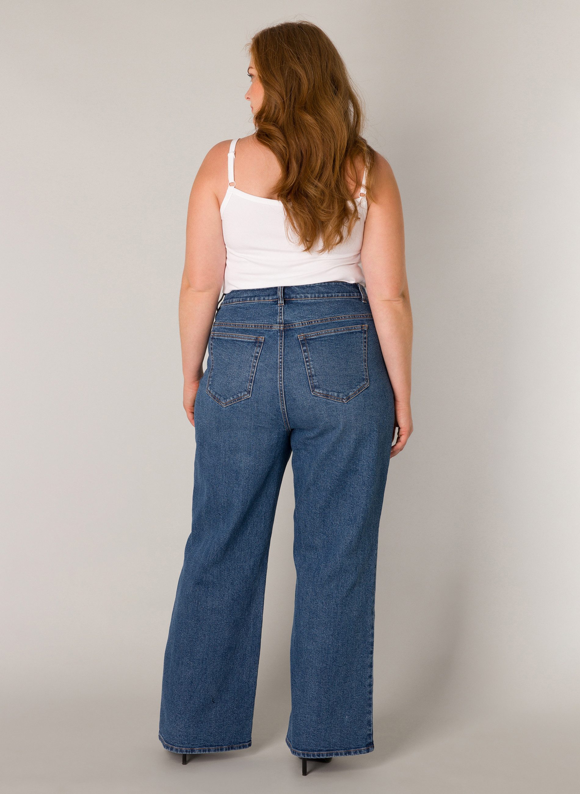 Base Level Curvy Wijde jeans in grote maten