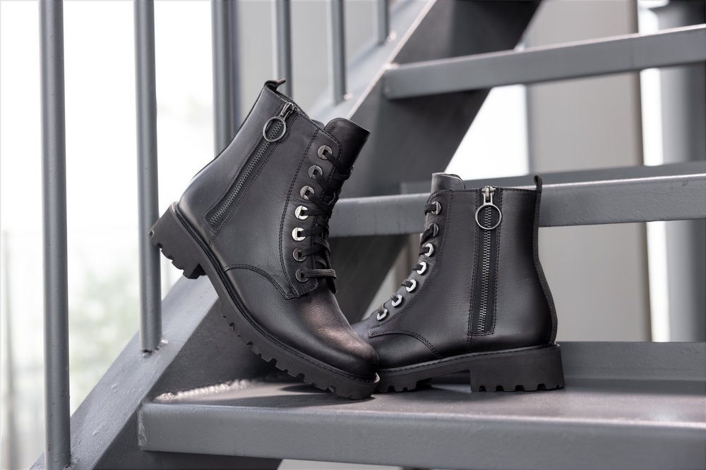 Remonte Veterlaarsjes blokhak, laarsjes, veterschoenen, flats in used look