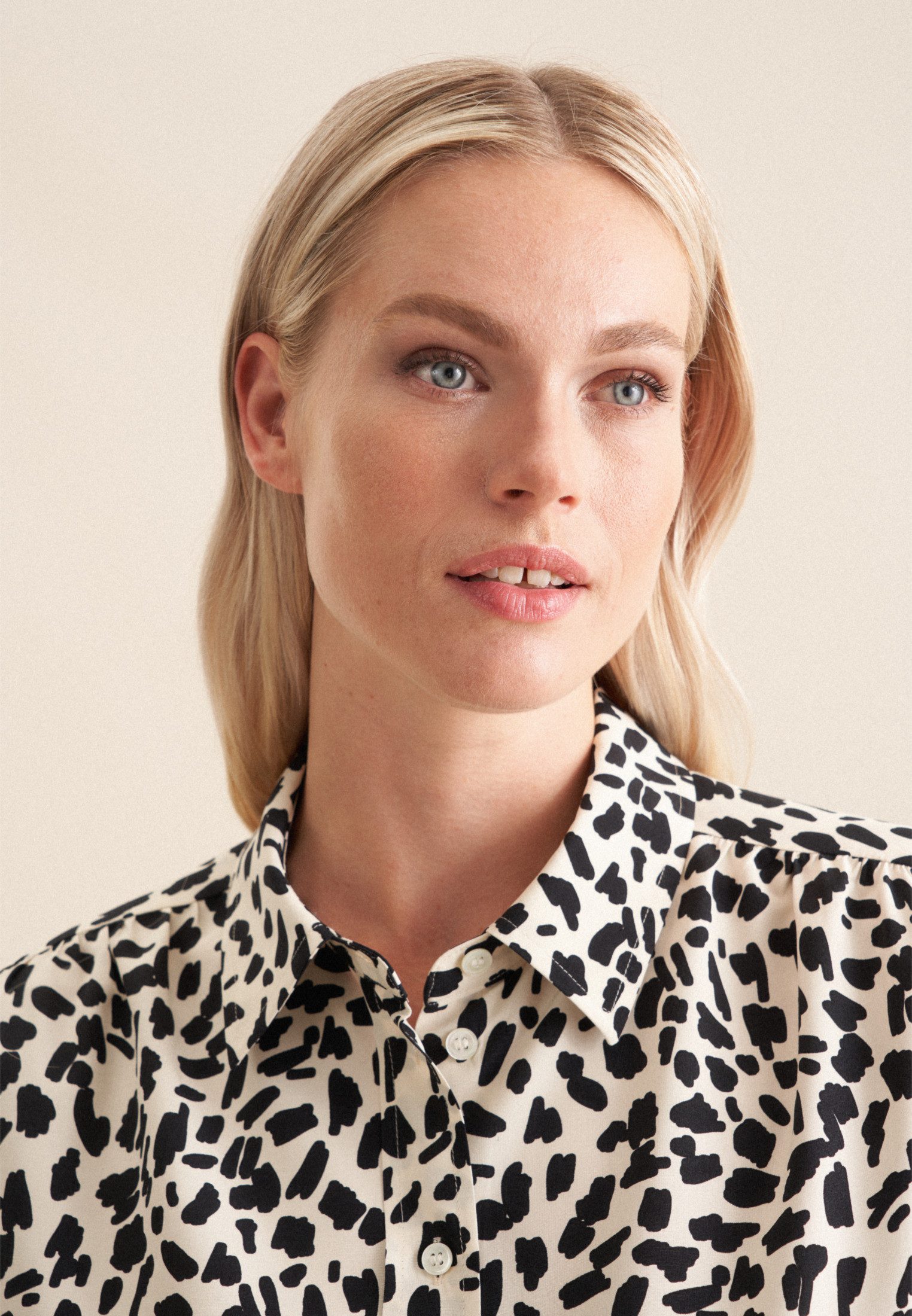 seidensticker Overhemdblouse Zwarte roos