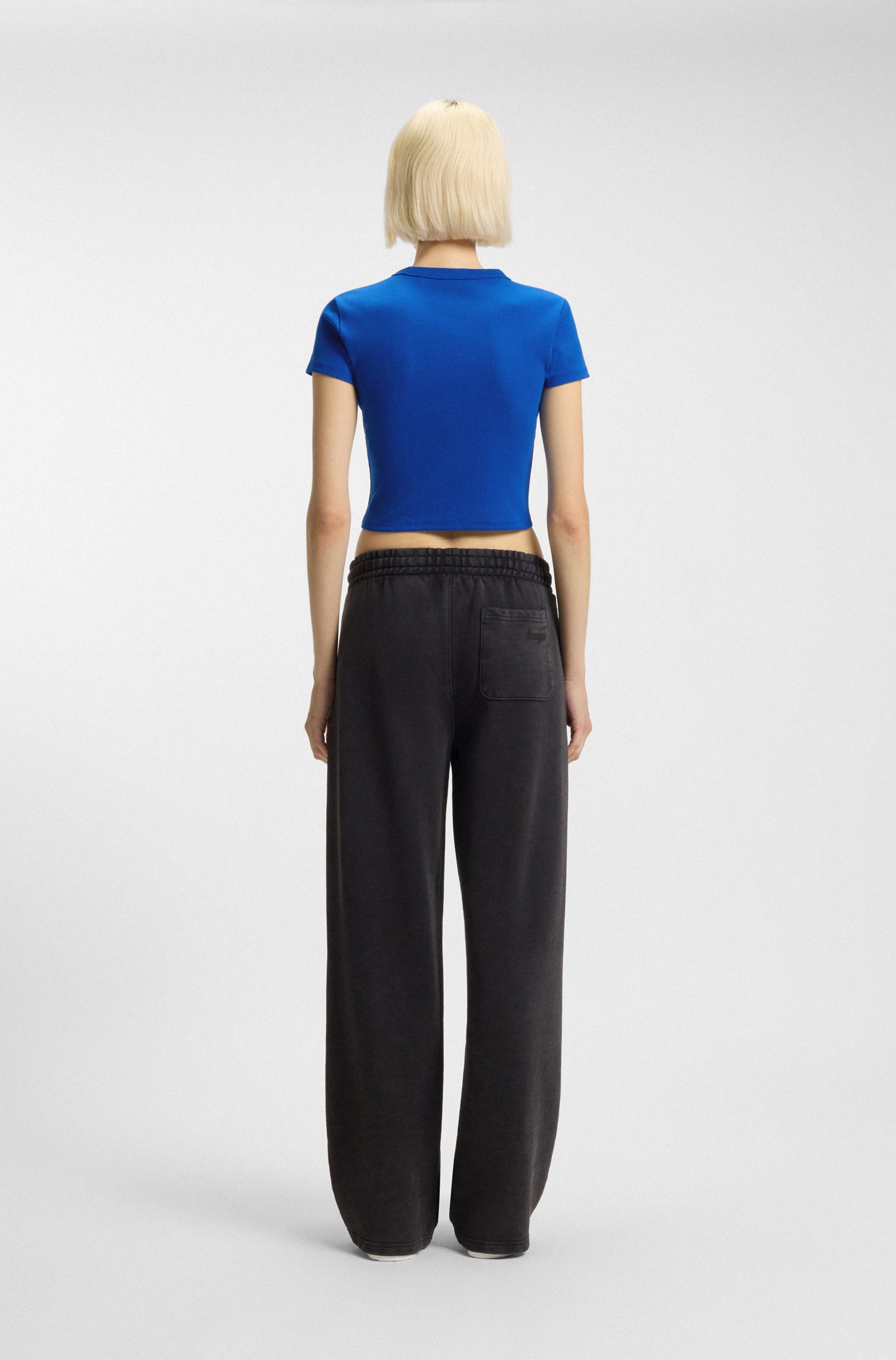 HUGO Blue T-shirt Baby Tee in verkorte lengte