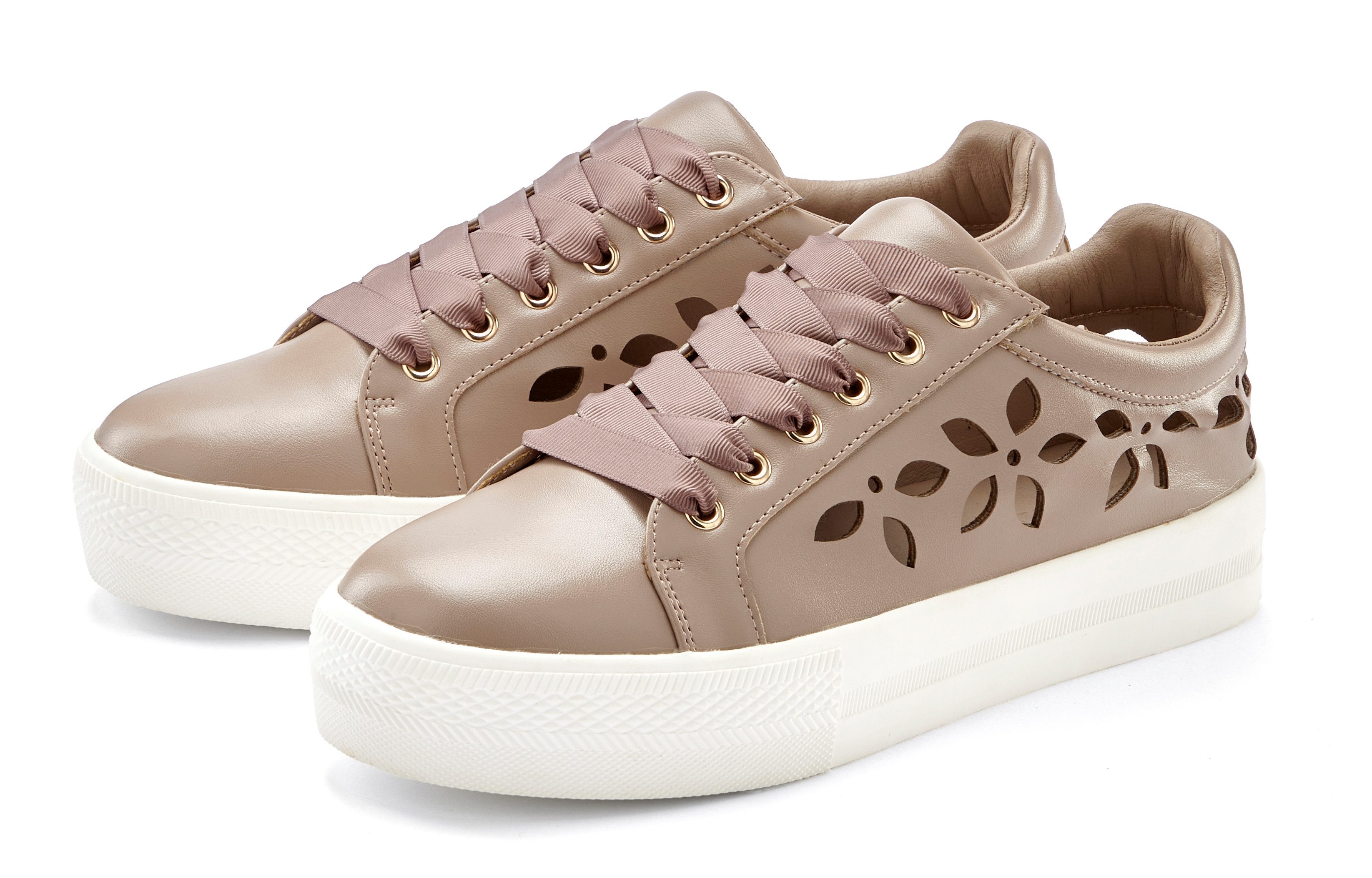 Lascana Sneakers met kleine cut-outs, veterschoenen, vrijetijdsschoenen vegan