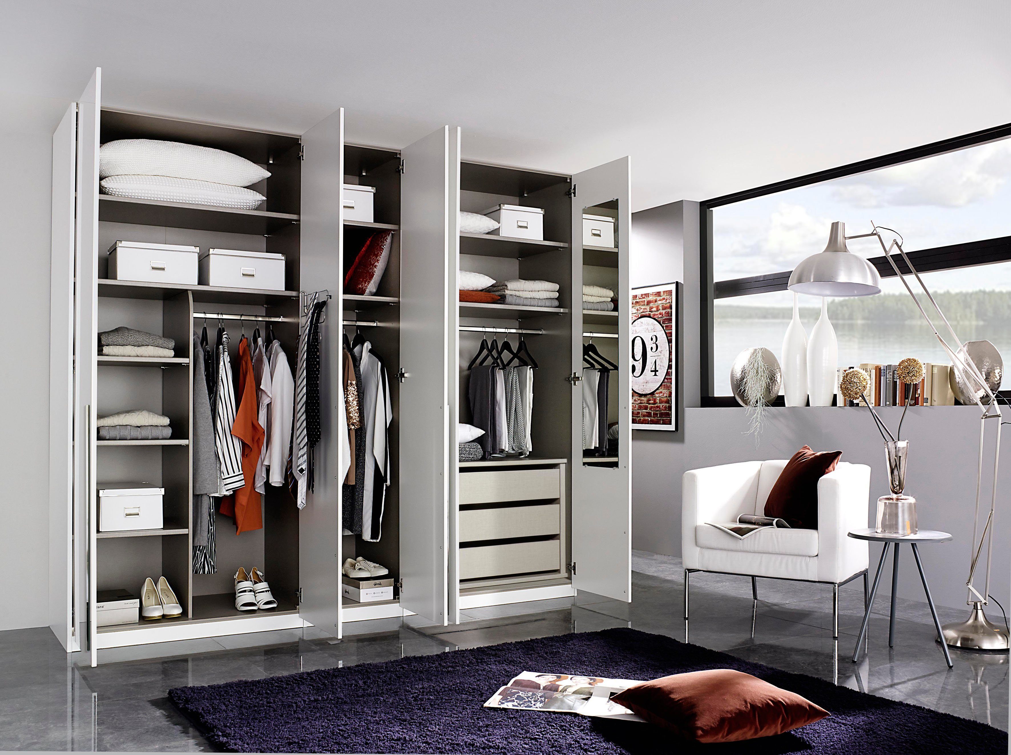 rauch Draaideurkast Montclar Passe-partout optioneel met verlichting, incl. vele accessoires