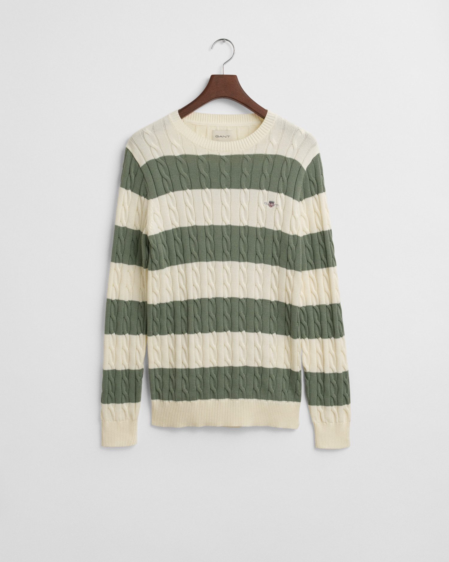 Gant Trui met ronde hals STRIPED COTTON CABLE C-NECK valt op door een doorlopend streepdesign in vlechtbreistructuur