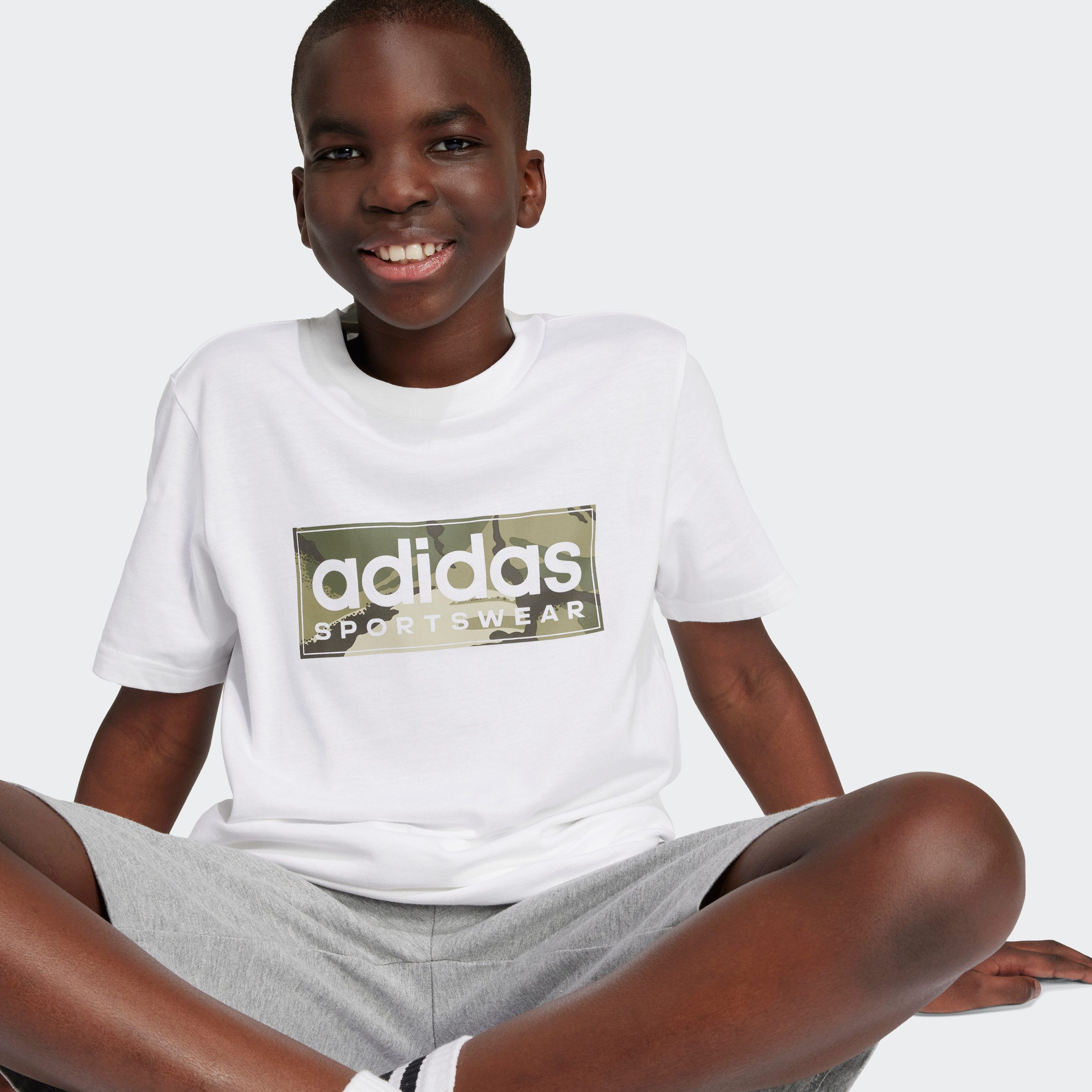 adidas Sportswear T-shirt B CAMO LIN T