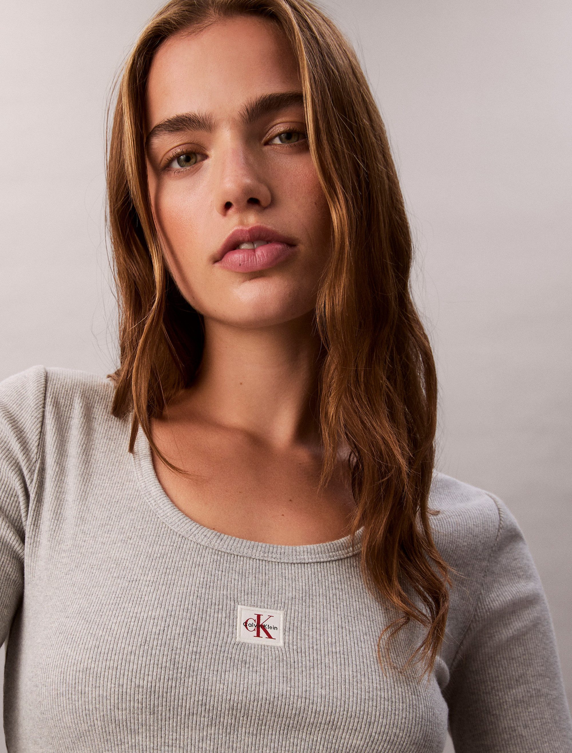 Calvin Klein Shirt met lange mouwen LS WOVEN LABEL 2X2 RIB SCOOP NEC