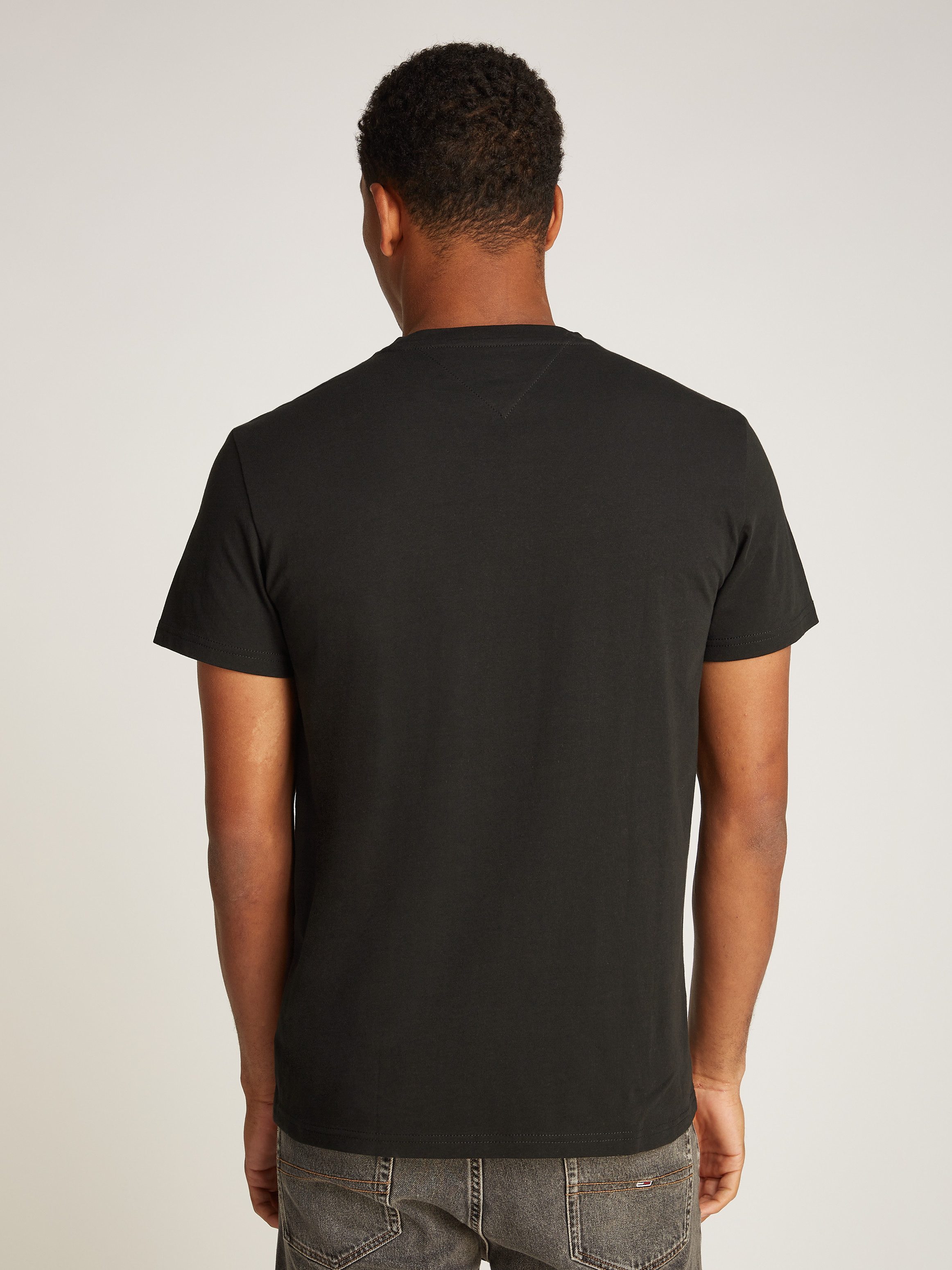 Tommy Jeans Plus Shirt met ronde hals TJM SLIM ENTRY GRAPHIC TEE EXT in grote maten met logo-borduursel op de mouw