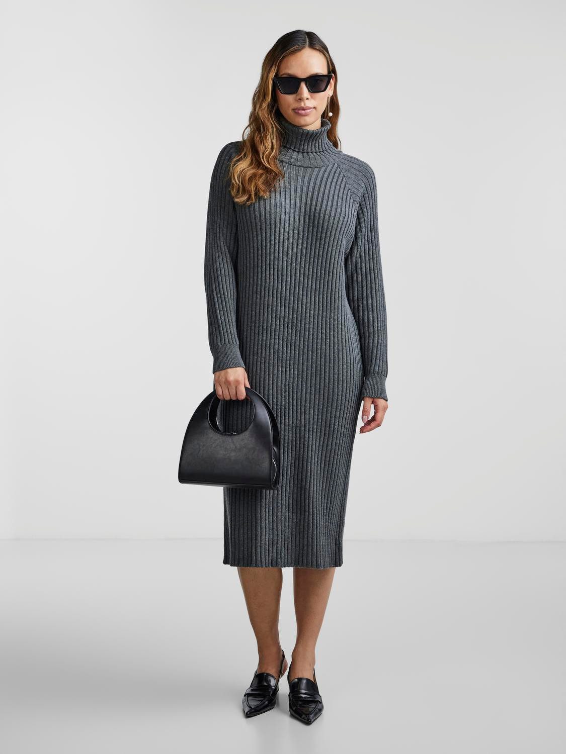 Y.A.S Gebreide jurk YASMAVI KNIT MIDI ROLLNECK DRESS