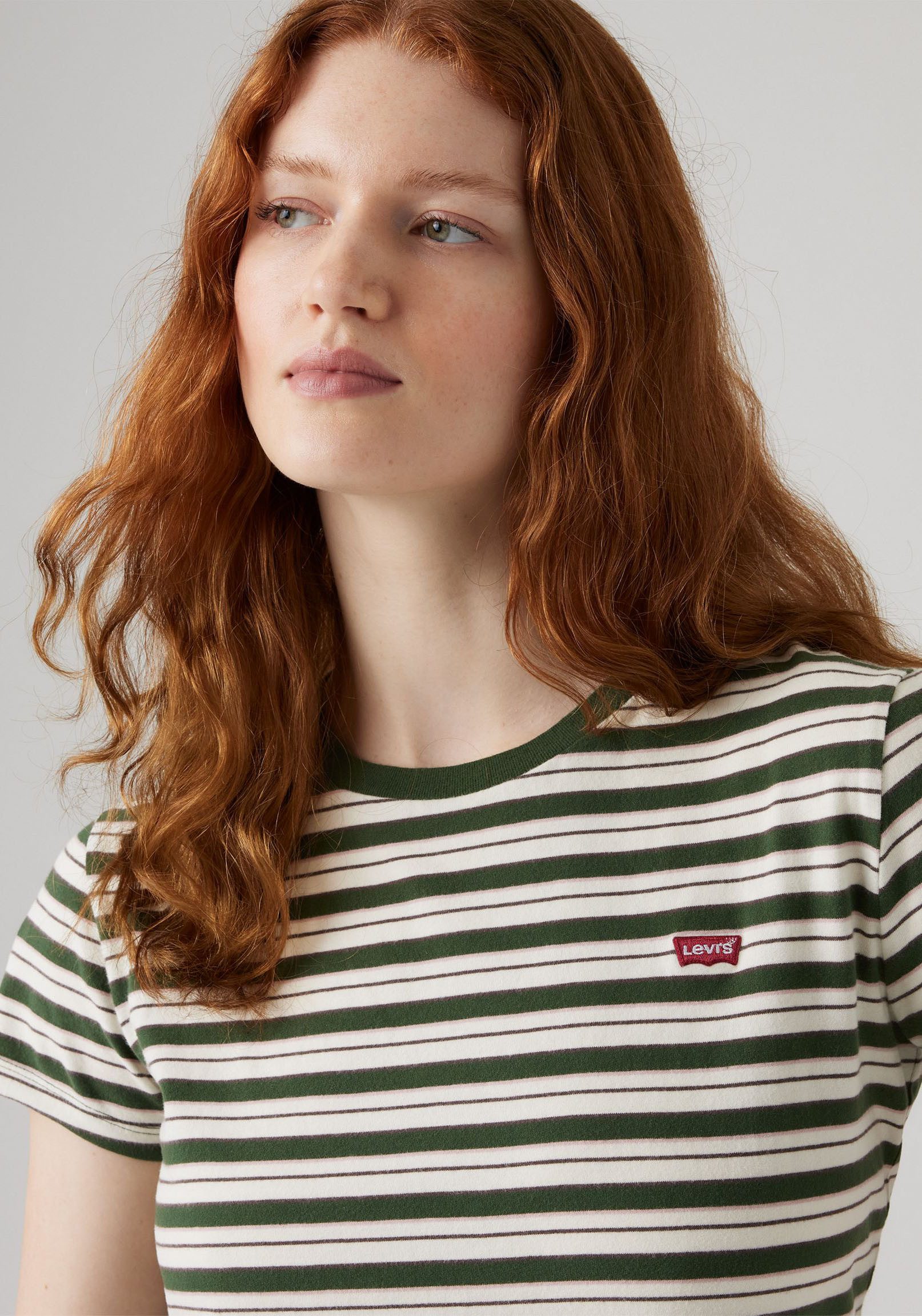 Levi's® T-shirt The Perfect Tee met klein logoborduursel