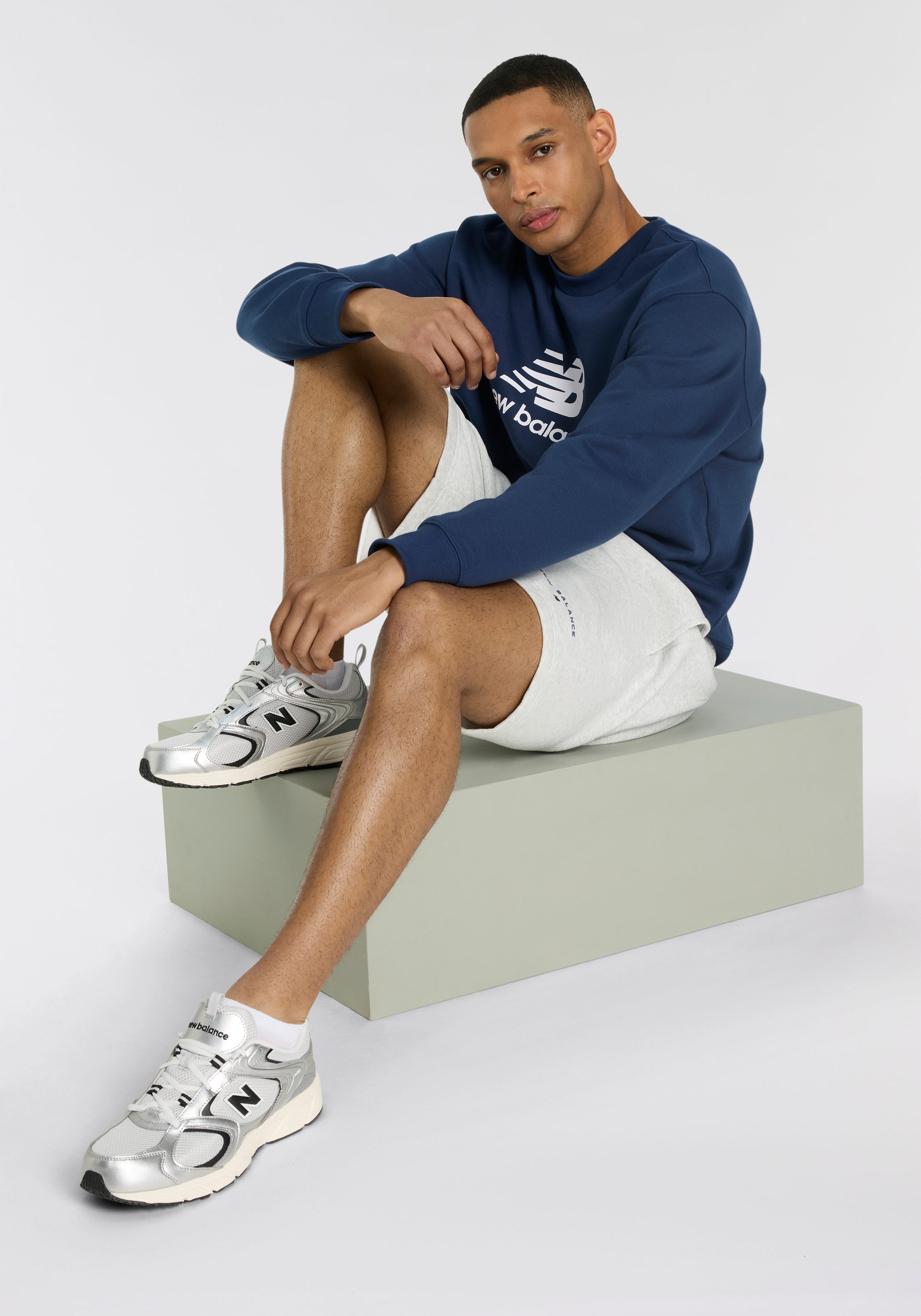 New Balance Sweatshort REIMAGINED FLEECE GRAPHIC SHORT 7"